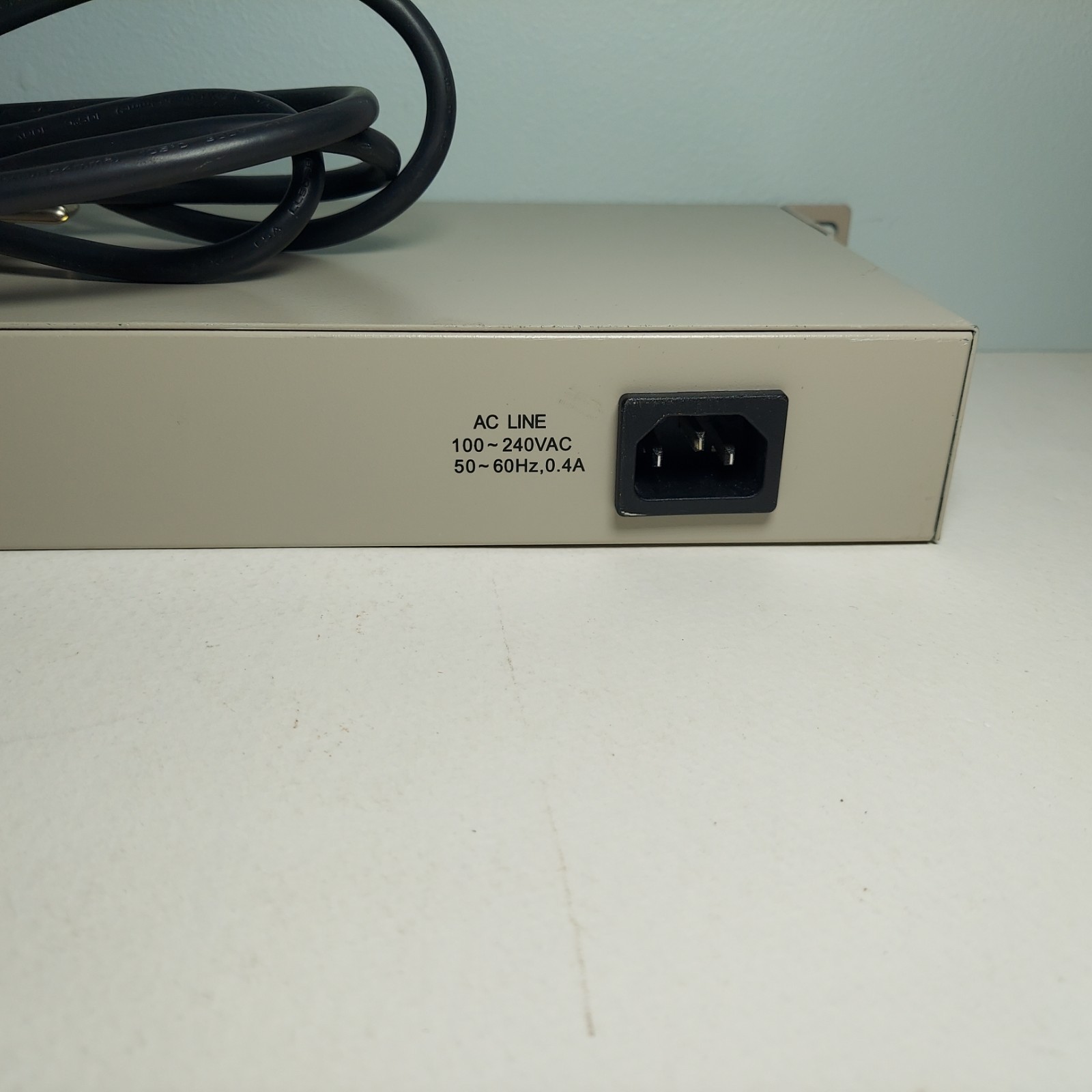 Amer.com 24 Port 10/100Mbps Rackmount Switch (SR24)