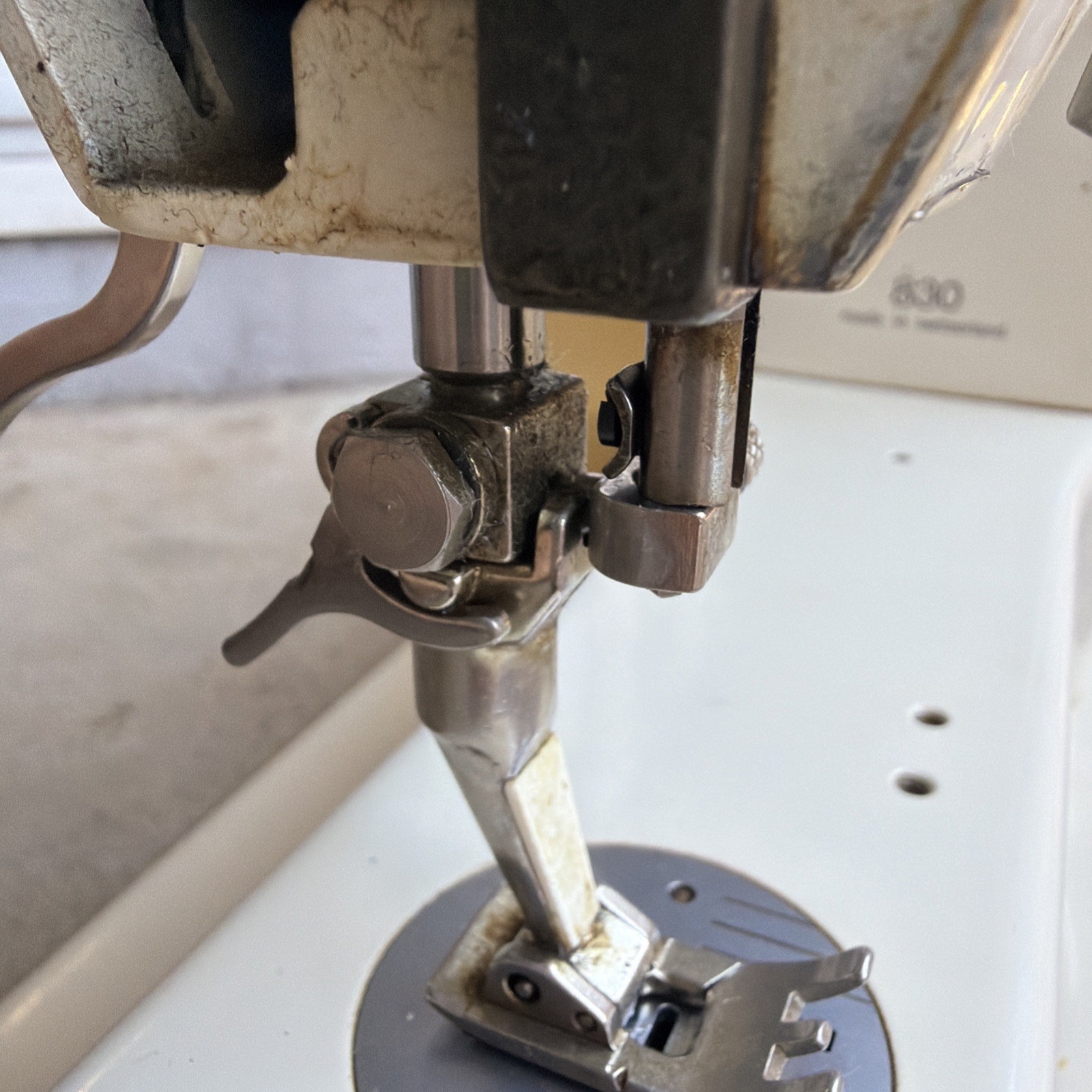 Bernina 830 Record Sewing Machine Only - Powers On, Missing Pieces - Sold As Is