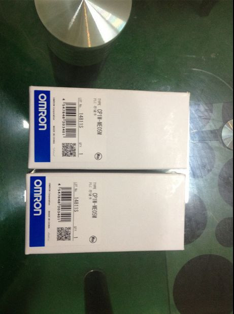 CP1W-ME05M CP1W ME05M 1pcs NEW OMRON Memory Card New In Box free shipping