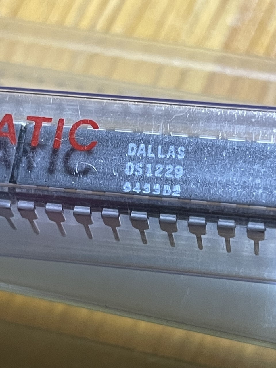 A lot of THREE  (3) Dallas Semi DS1229, +5V  powered RS232 interface IC,PDIP20