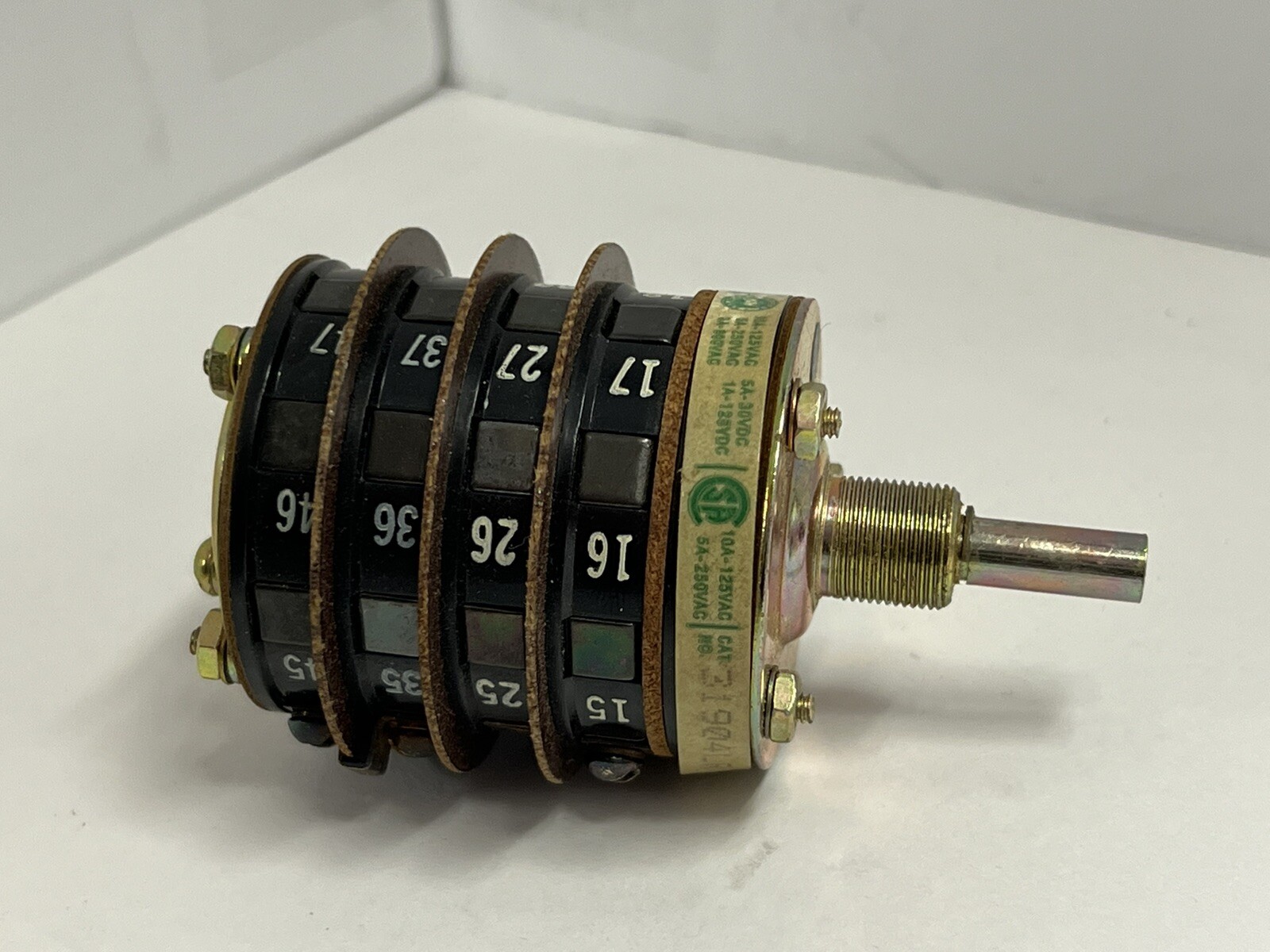 ELECTRO SWITCH 31904LN NEW