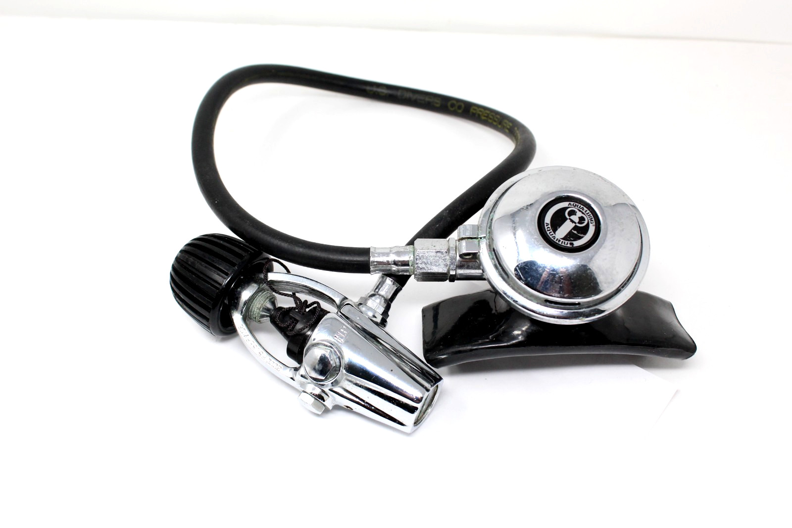 Aqua-Lung Aquarius Scuba Regulator with Hose Diving Equipment.