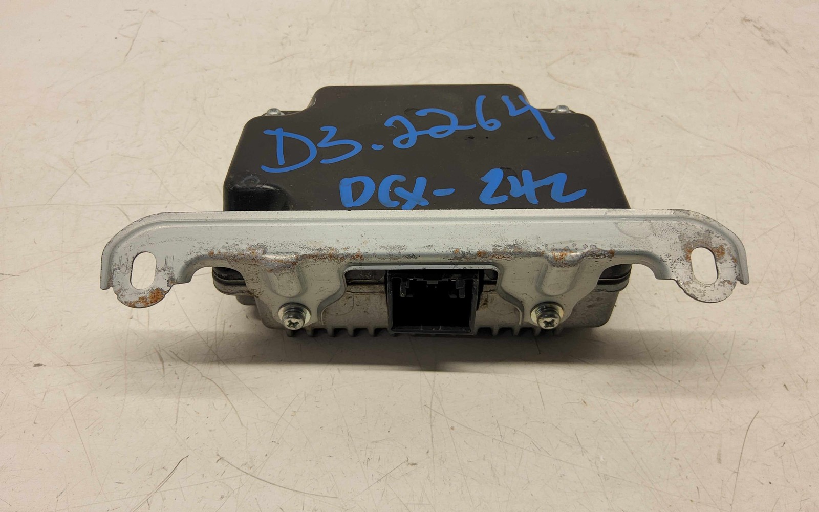 39903/13615056501-G1 Converter/inverter JEEP WRANGLER 111213141516171819 OEM