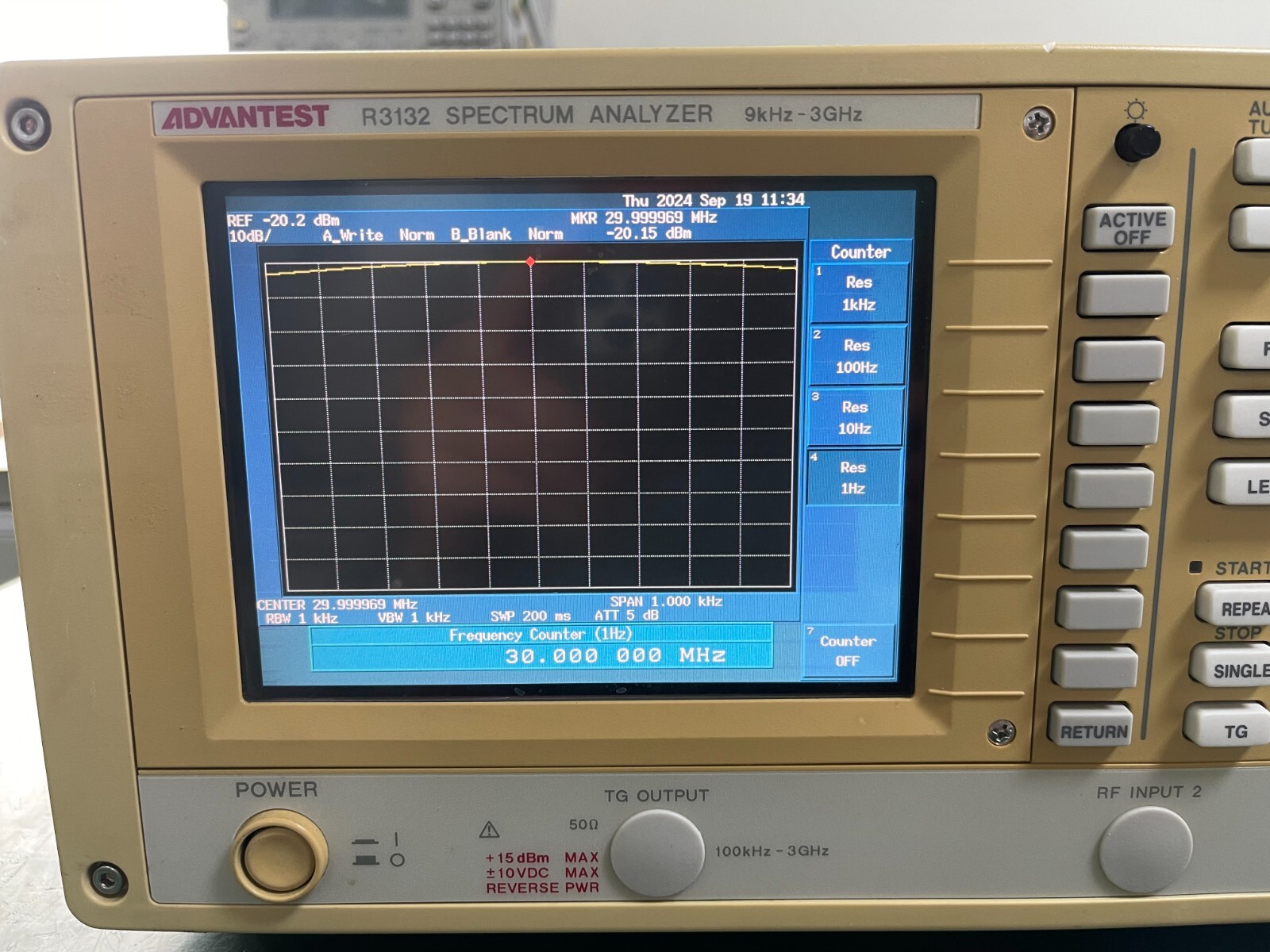 Advantest R3132 Spectrum Analyzer 9KHz - 3GHz