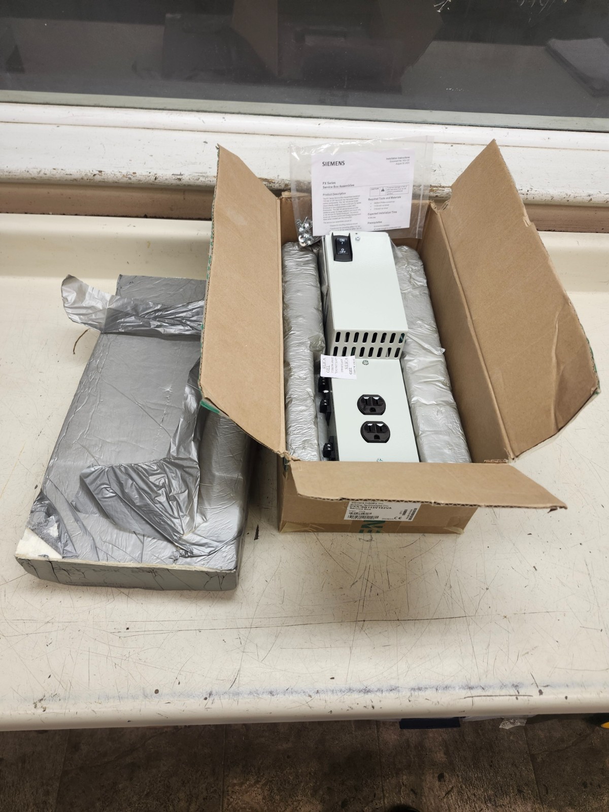 Siemens PX-Series Service Box Assembly 115V 24VAC 192VA P/N: PXA-SB115V192VA
