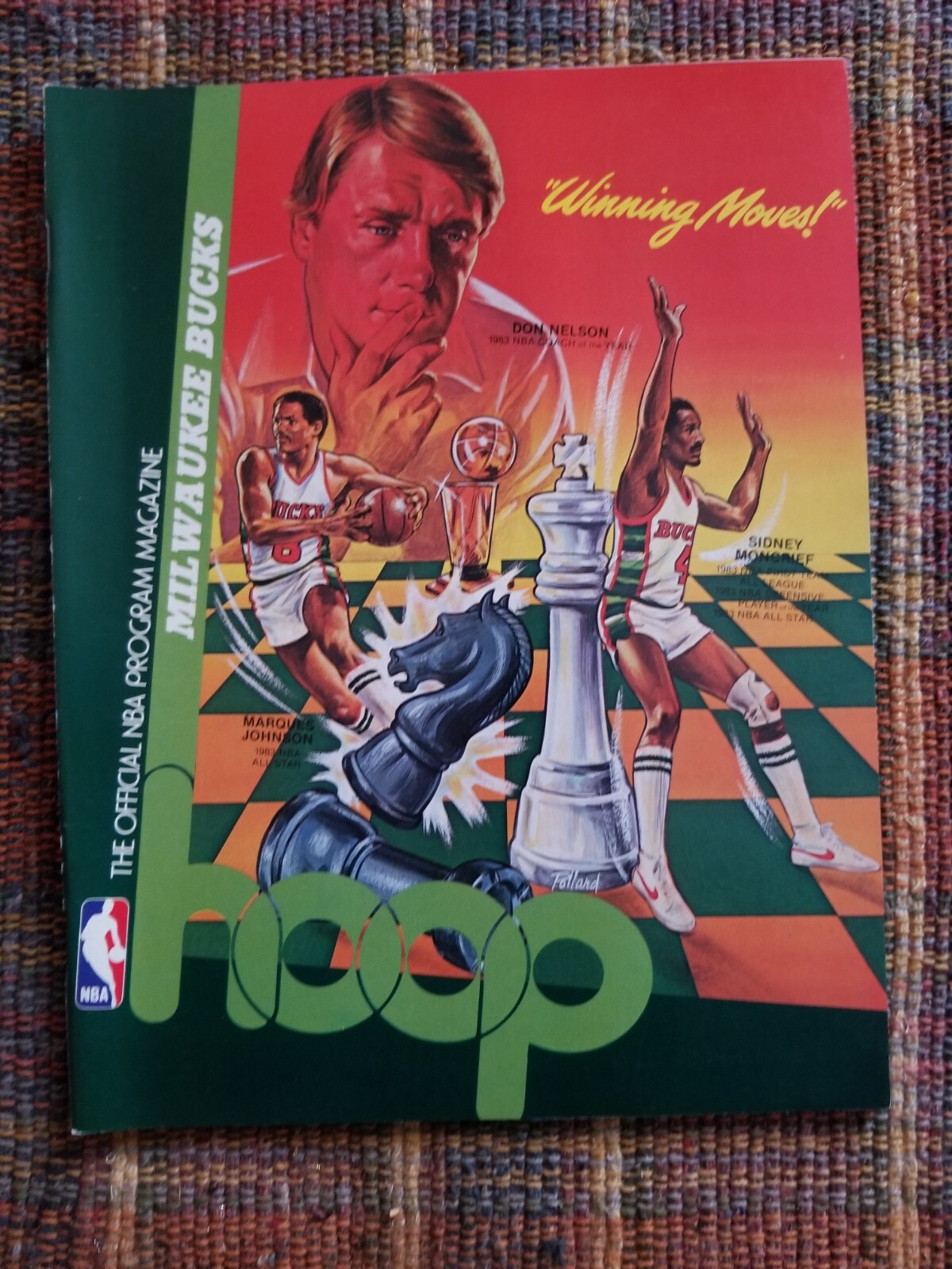 1983-84 NBA PROGRAM MILWAUKEE BUCKS AT CLEVELAND CAVALIERS - NICE SHAPE