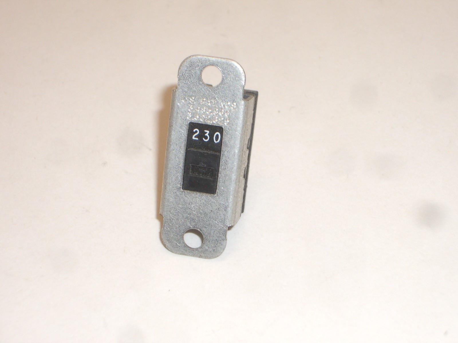 Switchcraft 46206LFR DPDT ON-ON FLUSH POWER SLIDE SWITCH 125/250VAC MARKING 1PC