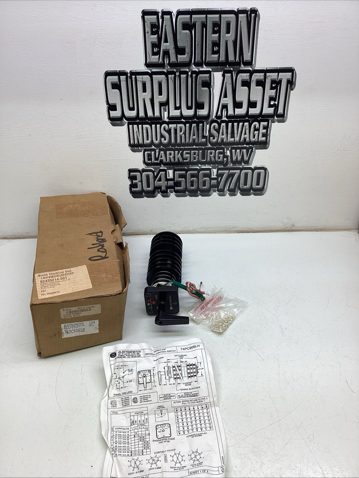 ElectroSwitch Breaker Control Switch 74PC906LH NIB