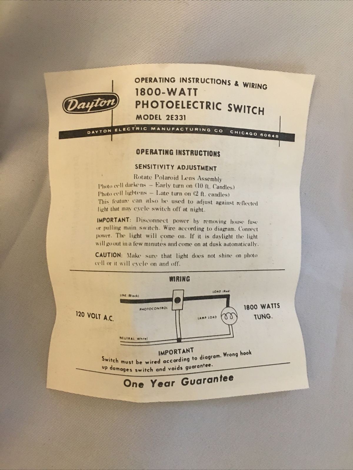 Dayton 2E331 Male Thread 1/2” Photoelectric Switch