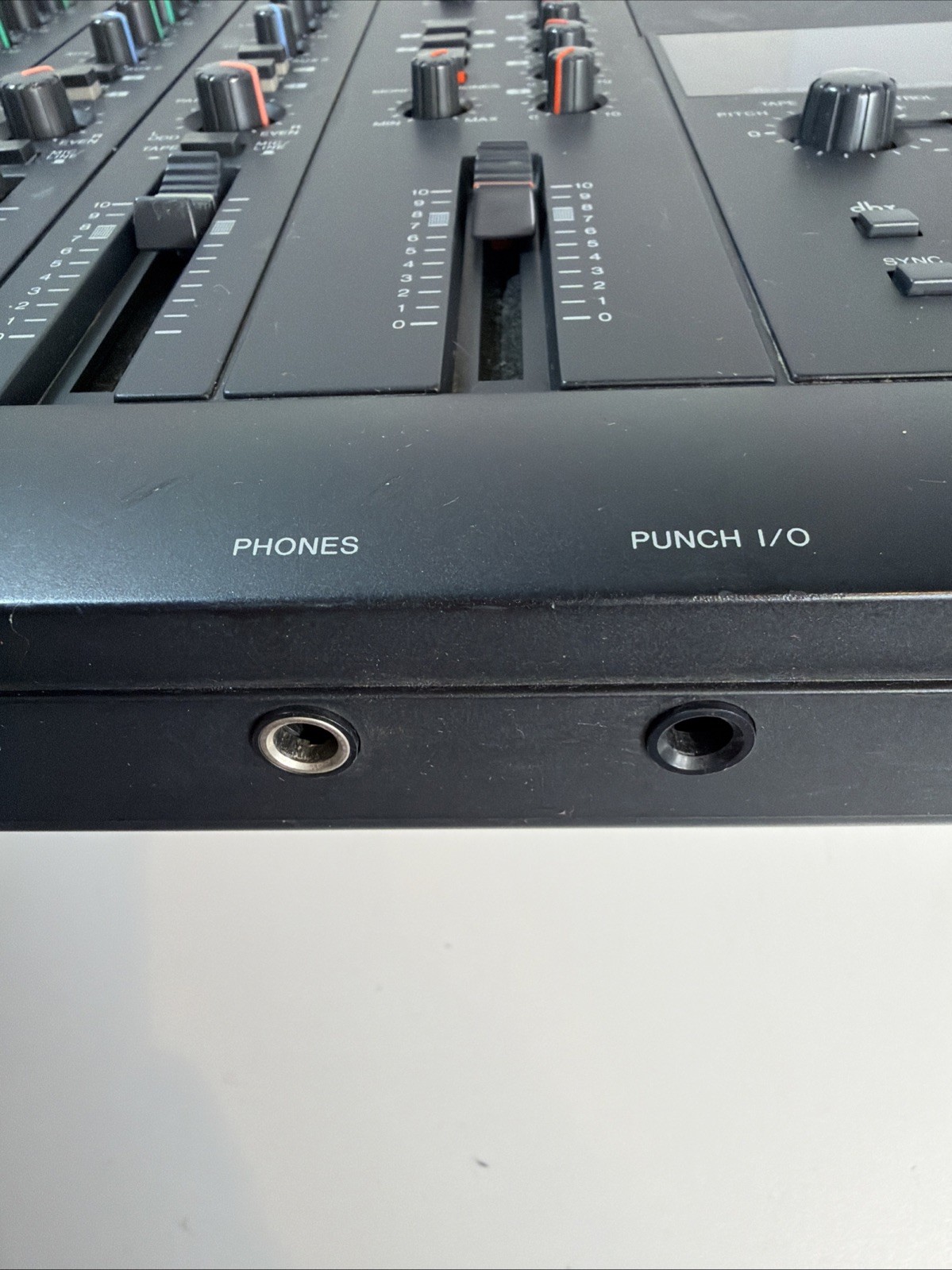 Yamaha MT4X Multitrack Cassette Recorder. Tested powers on functionality unknown