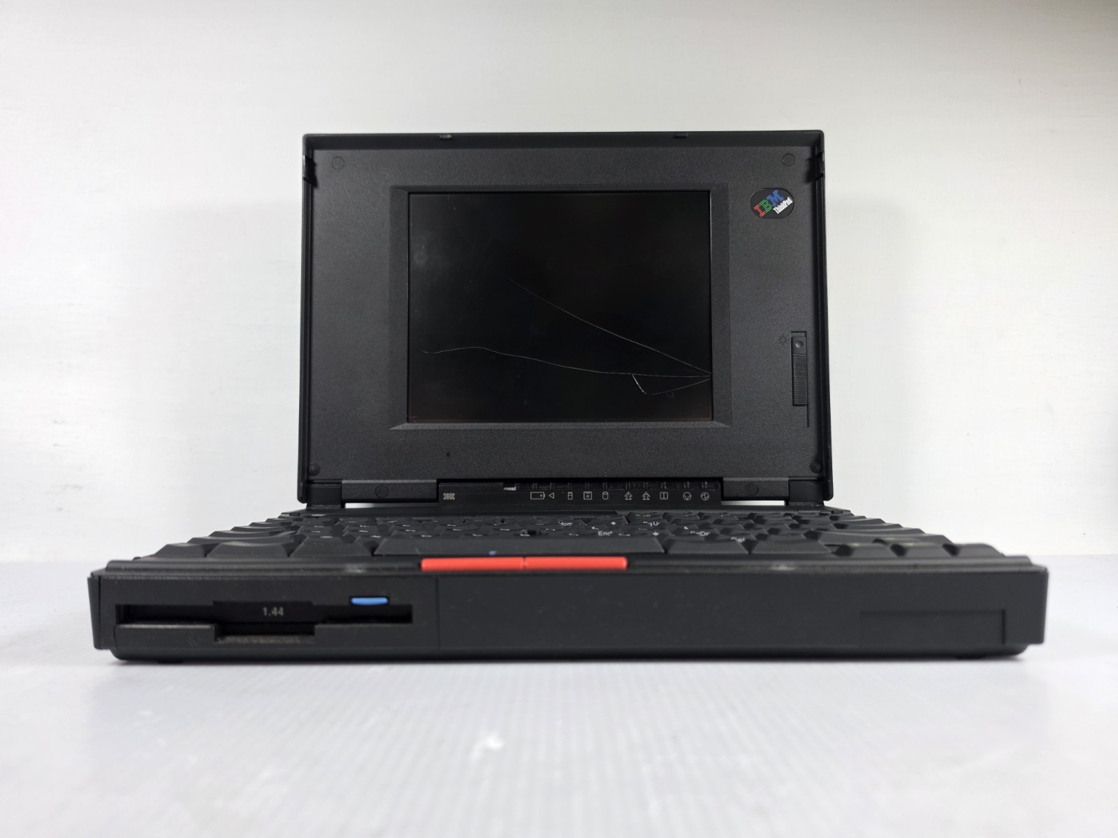 IBM Laptop Computer ThinkPad 380C Type 2620 Untested Read