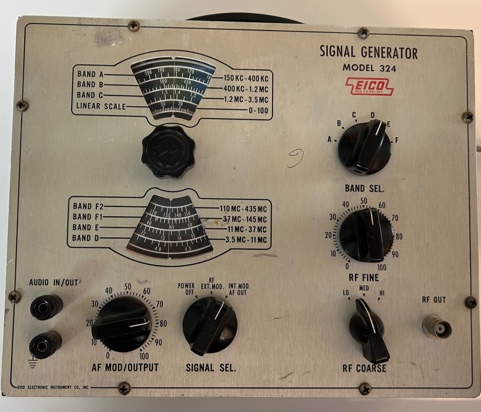 EICO Model 324 Signal Generator Vintage RF Radio Test Equipment WORKING onR