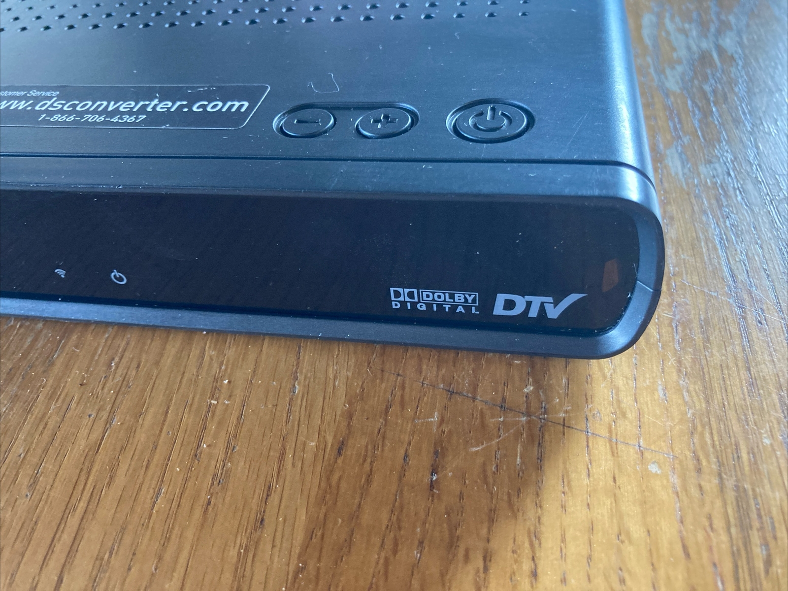 Digital Stream DTX9950 Analog Pass Through DTV Converter Box + REMOTE