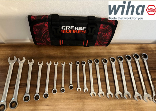 Wiha Combination Metric and SAE Ratcheting Wrench Set, 18 PC with rollup bag