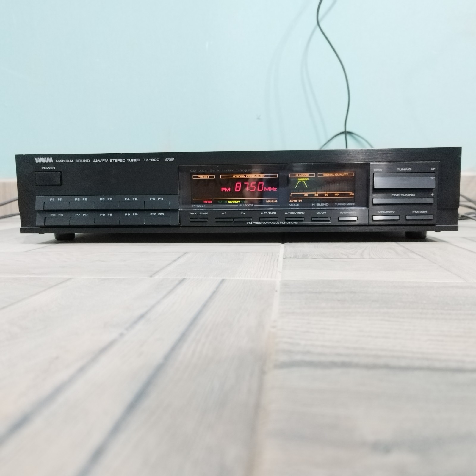 Yamaha TX-900 TOP MODEL TUNER