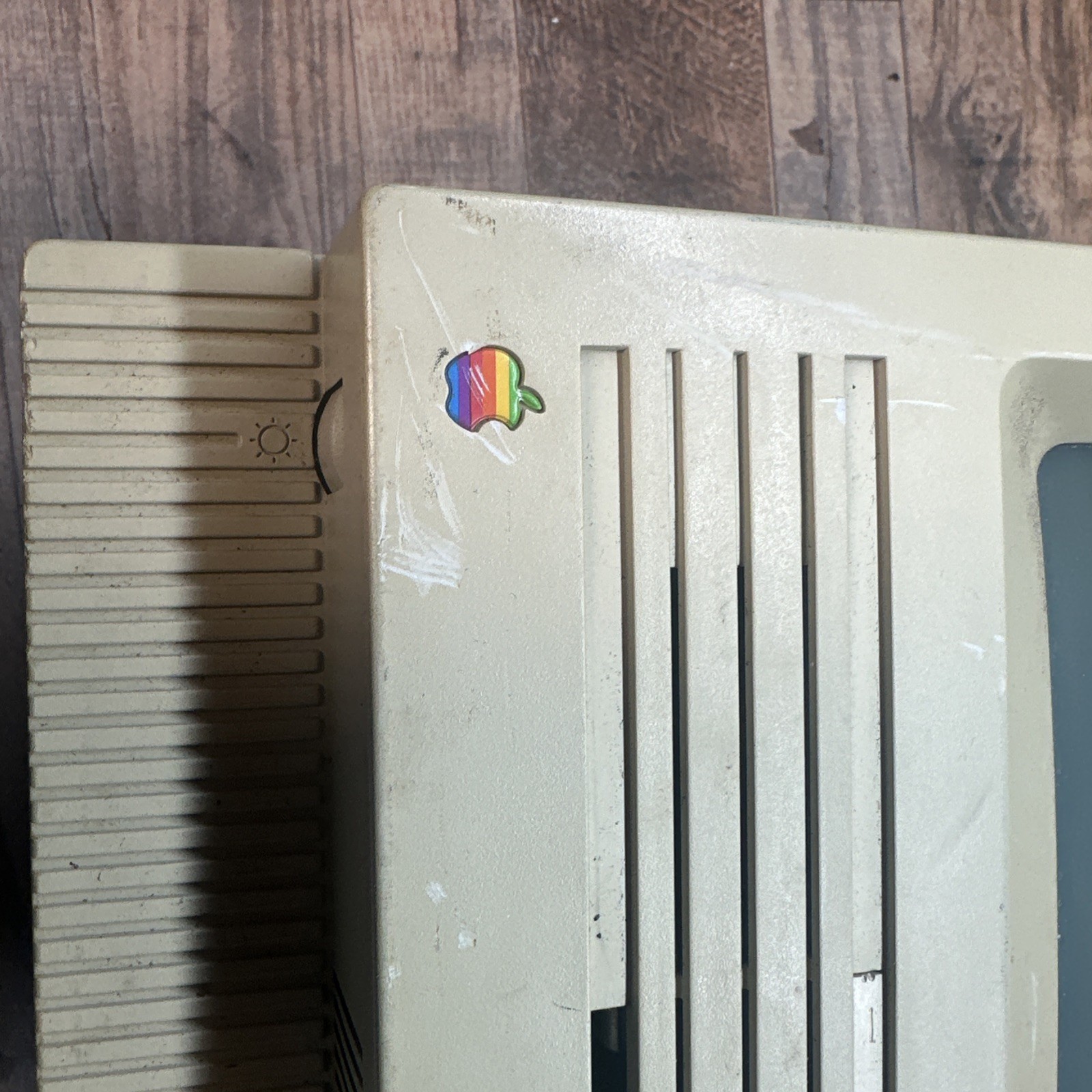 Vintage Apple Macintosh SE Model M5011 Computer - Powers & Boots, As Is
