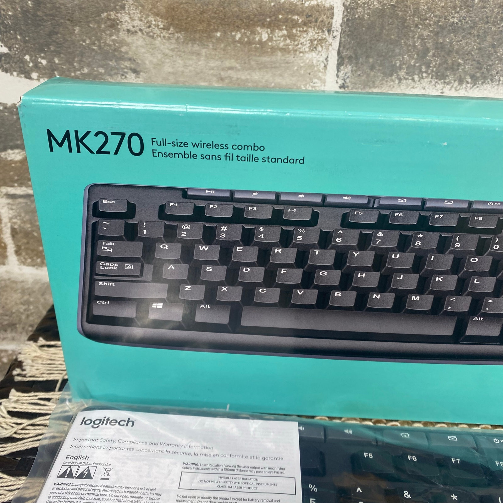 Logitech Wireless Keyboard Mouse Combo MK270 (920-004536)