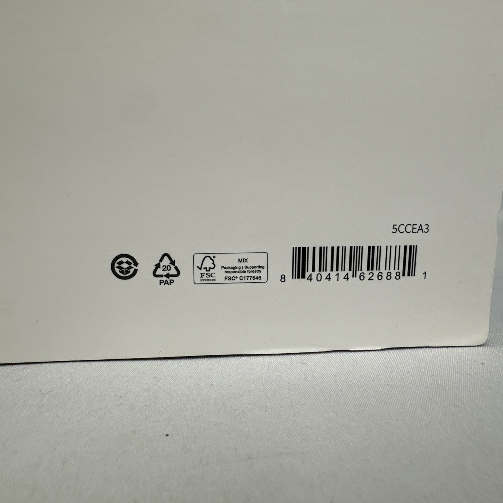 Ring Floodlight Cam Pro Wired 2nd Gen (Newest Model) Retinal 4K - White - SEALED