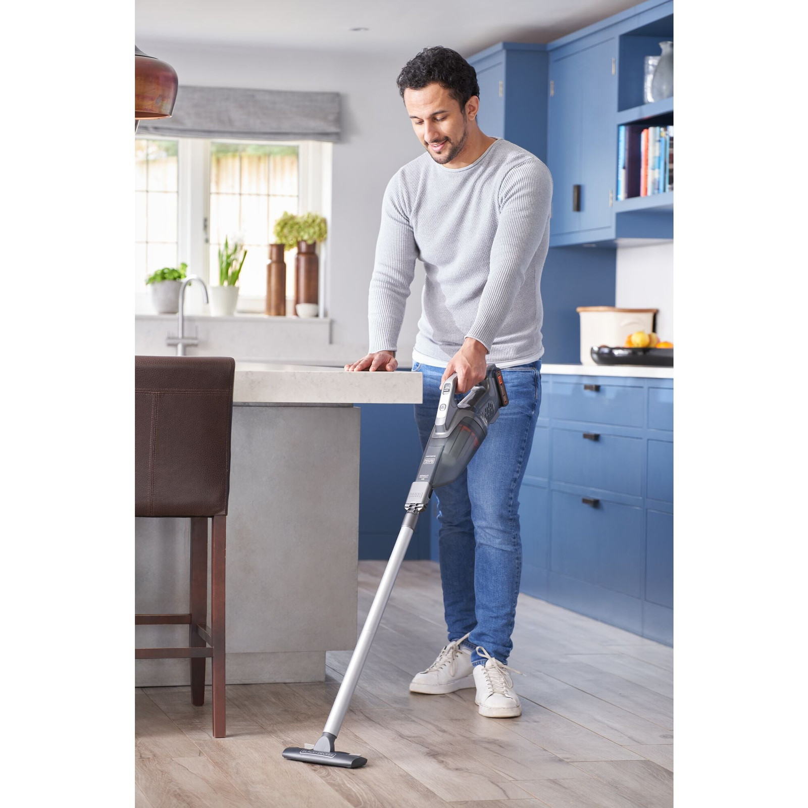 BLACK+DECKER dustbuster® 20V MAX* POWERCONNECT™ - BCHV001C1