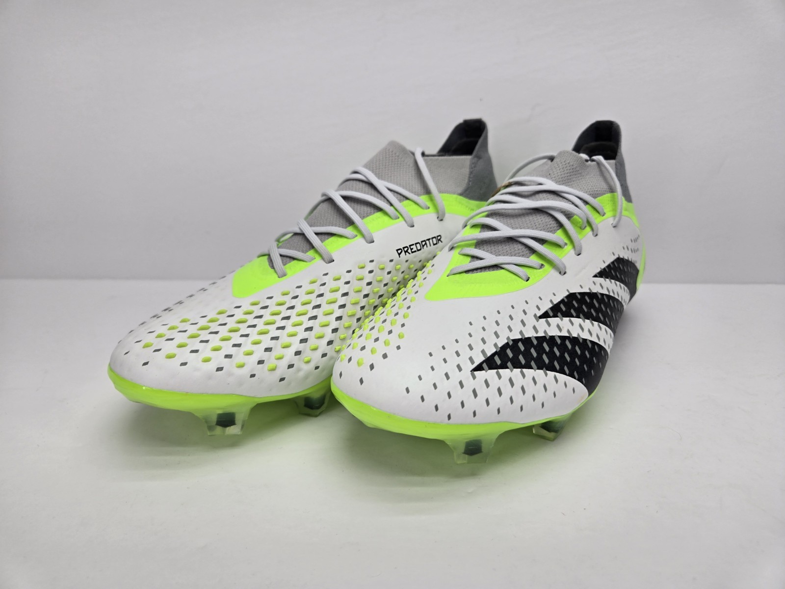 Adidas Predator Accuracy .1 Firm Ground Soccer Cleat GZ0035 Mens 8 Womens 9