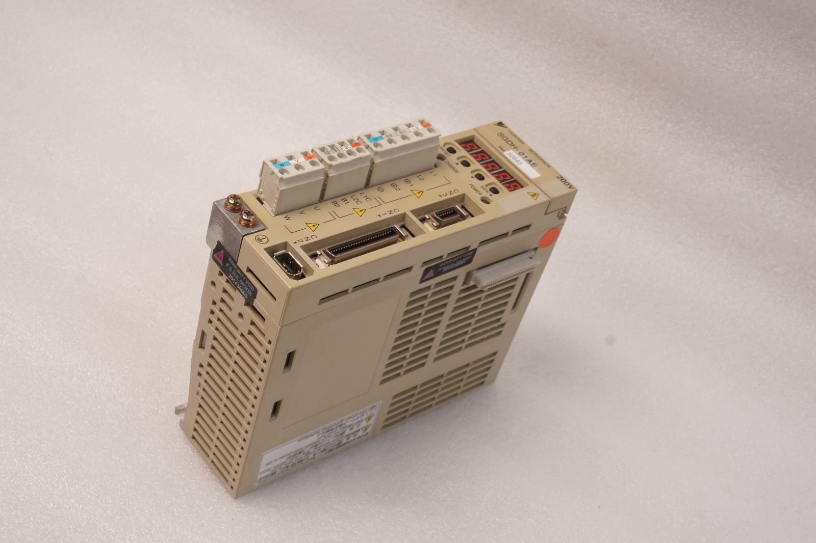 YASKAWA SERVOPACK SGDH-01AE TESTED WORKING FREE SHIP