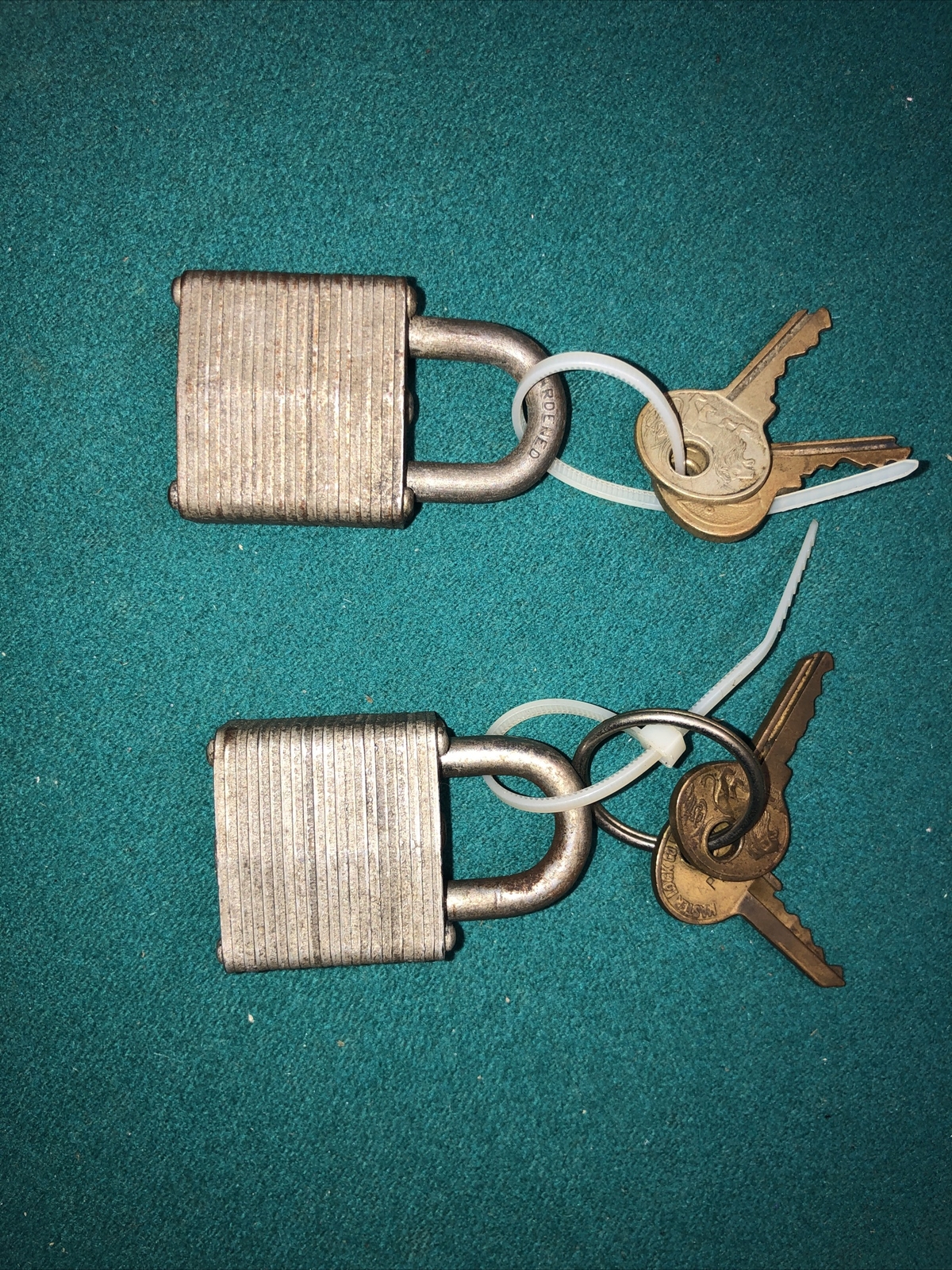 Pair Lot Of 2 Master Lock Co. No. 7 Padlocks and Keys Lion P666 & P190