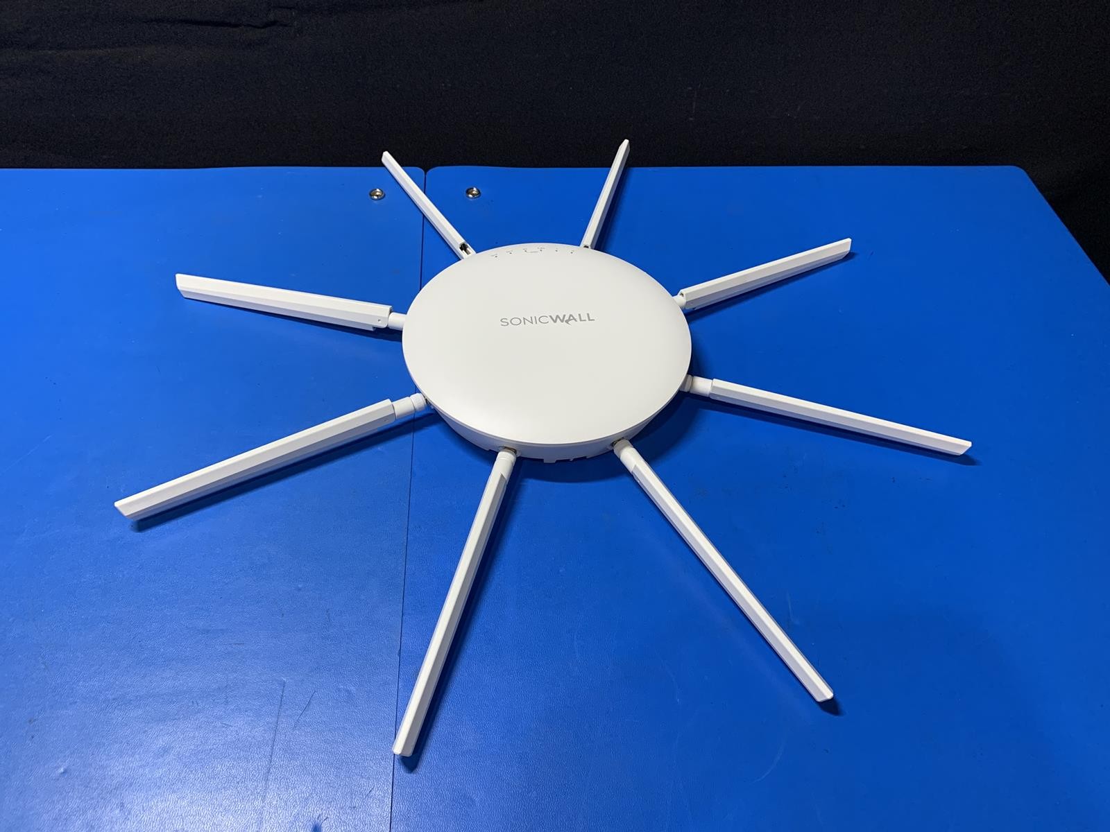 SonicWall SonicWave 432e Wireless Access Point APL43-0C2