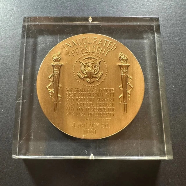 1961 John F. Kennedy Inaugural Bronze Medal – 76mm. Encased in Acrylic – US Mint