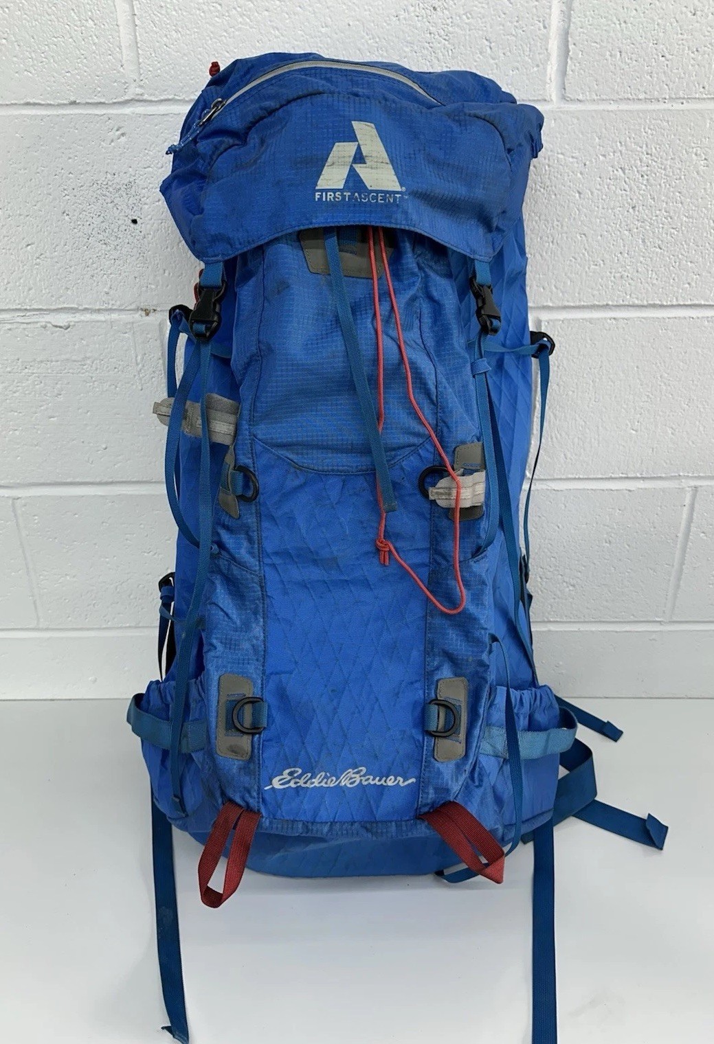 Eddie Bauer First Ascent Big Tahoma 75 Backpack / Blue / Large