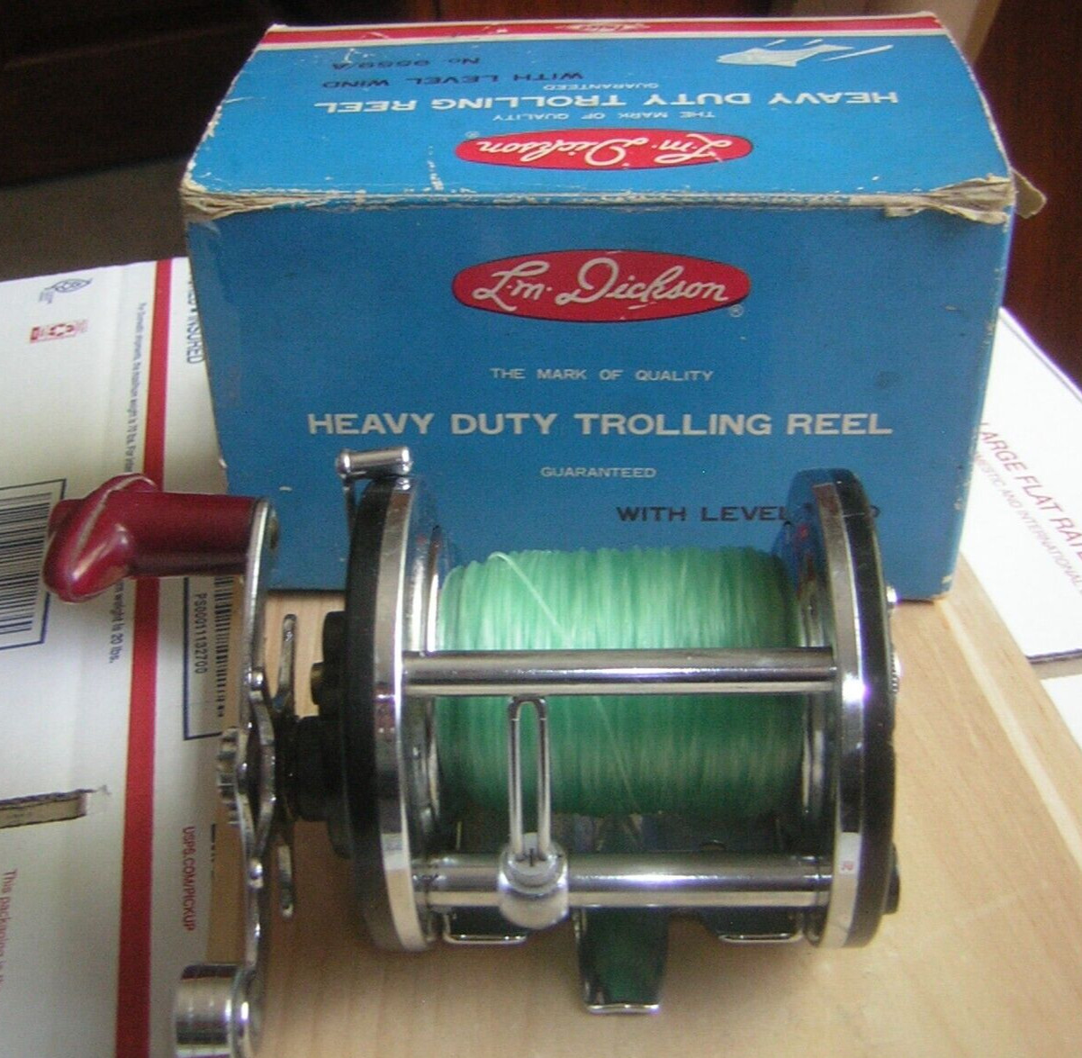 Vintage TAICO Levelwind Star Drag Trolling Reel No. 9559/A with paperwork & box