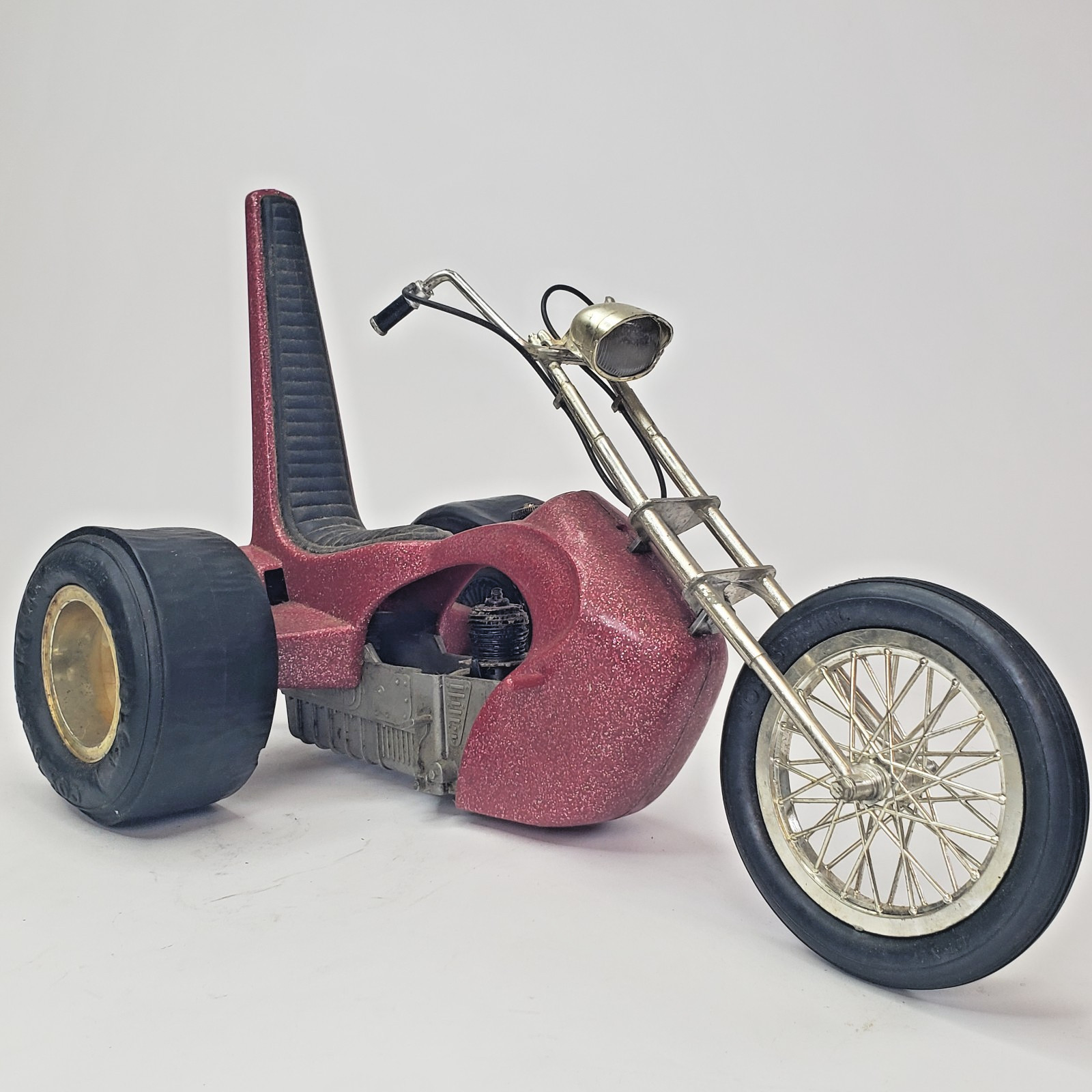 Vintage Cox Nitro Gas Powered .049 Glow Motor Red Metalflake Chopper Trike Model