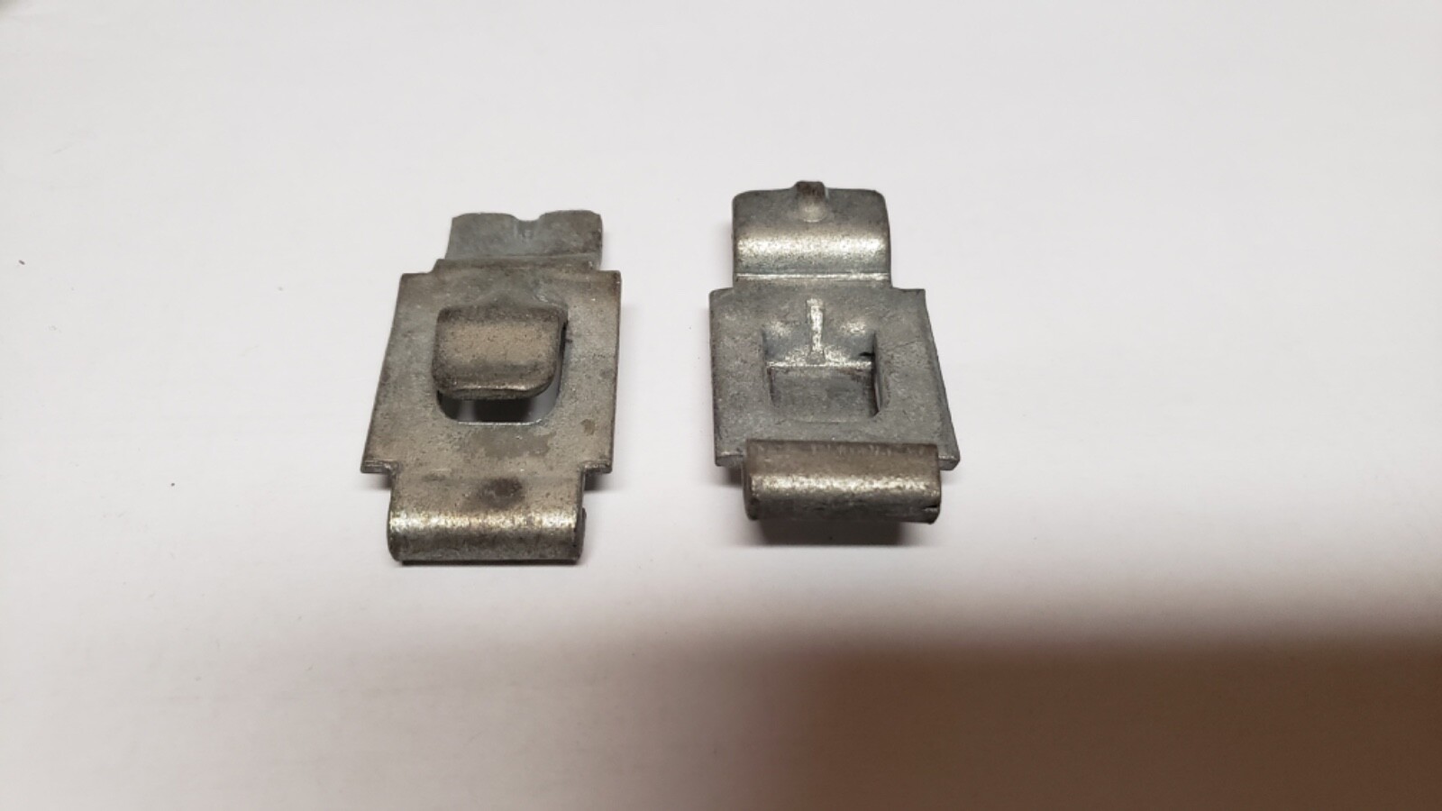 Hallowell Steel Shelf Clips Lot of 50