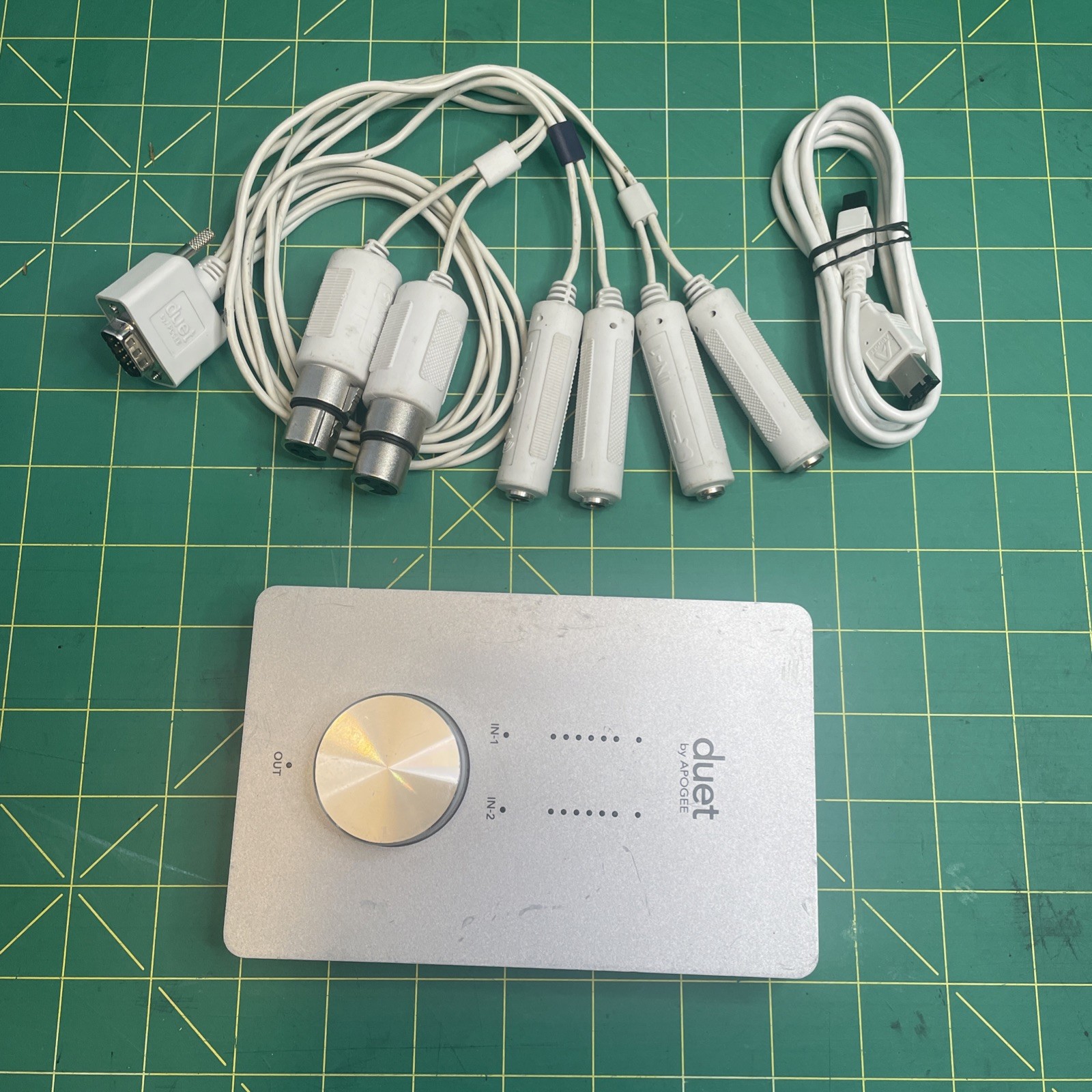 Apogee Duet 2x2 Firewire Audio Interface with Breakout Cable and Firewire Cable