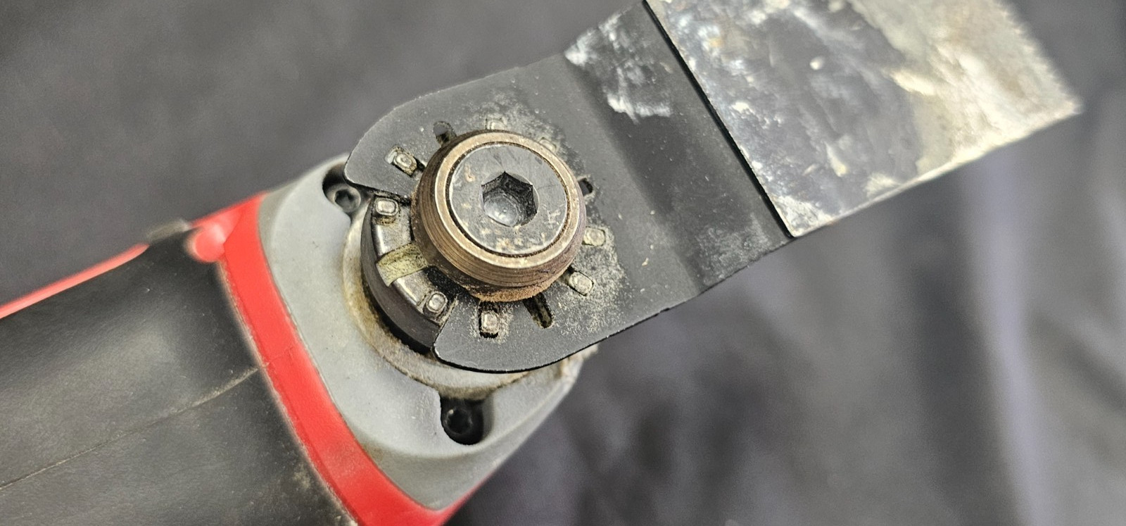 Milwaukee 2426-20 M12 Multi-Tool - TOOL ONLY
