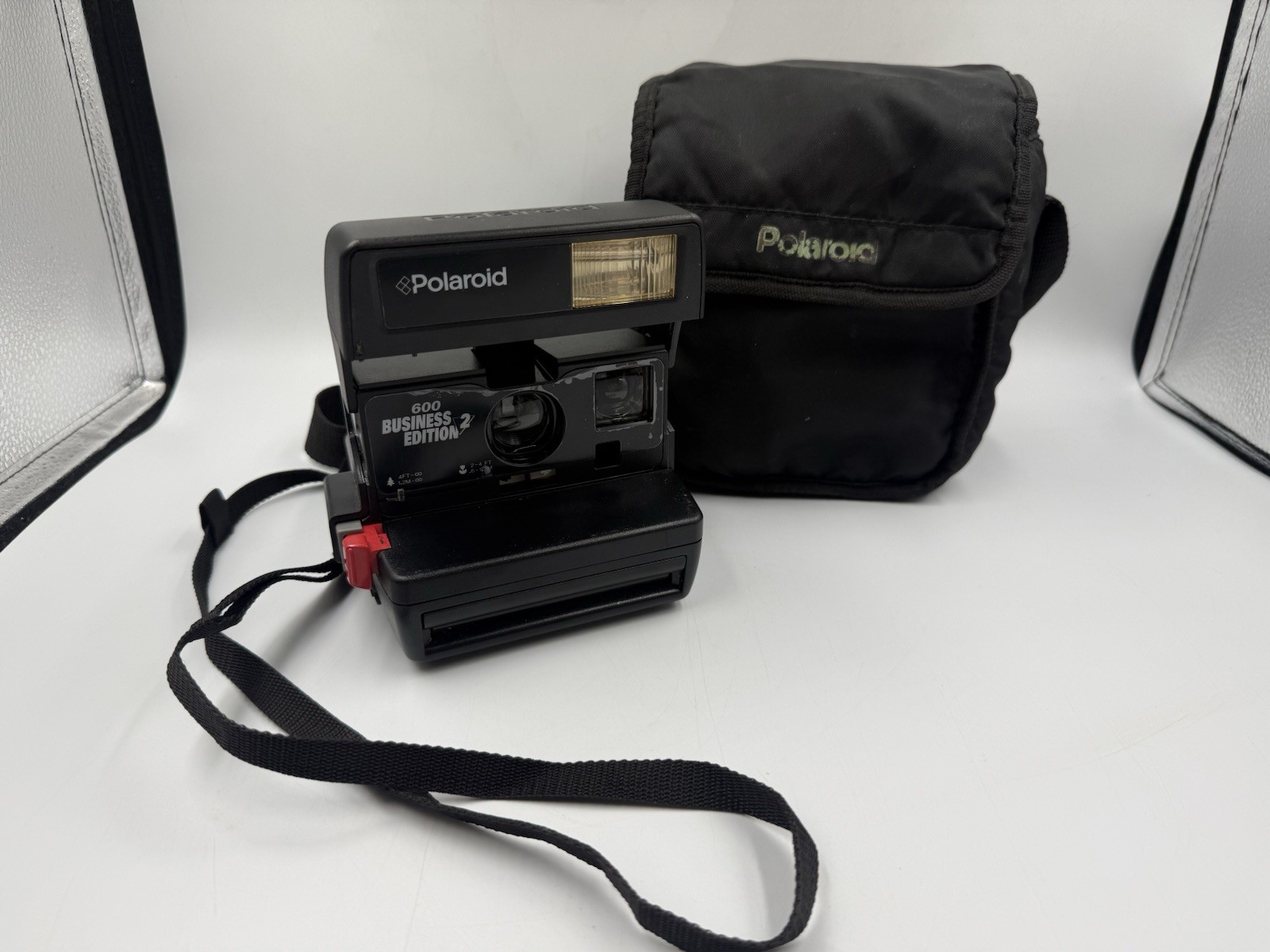 Vintage Polaroid 600 Business Edition 2 Instant Film Camera w/ Bag Untested