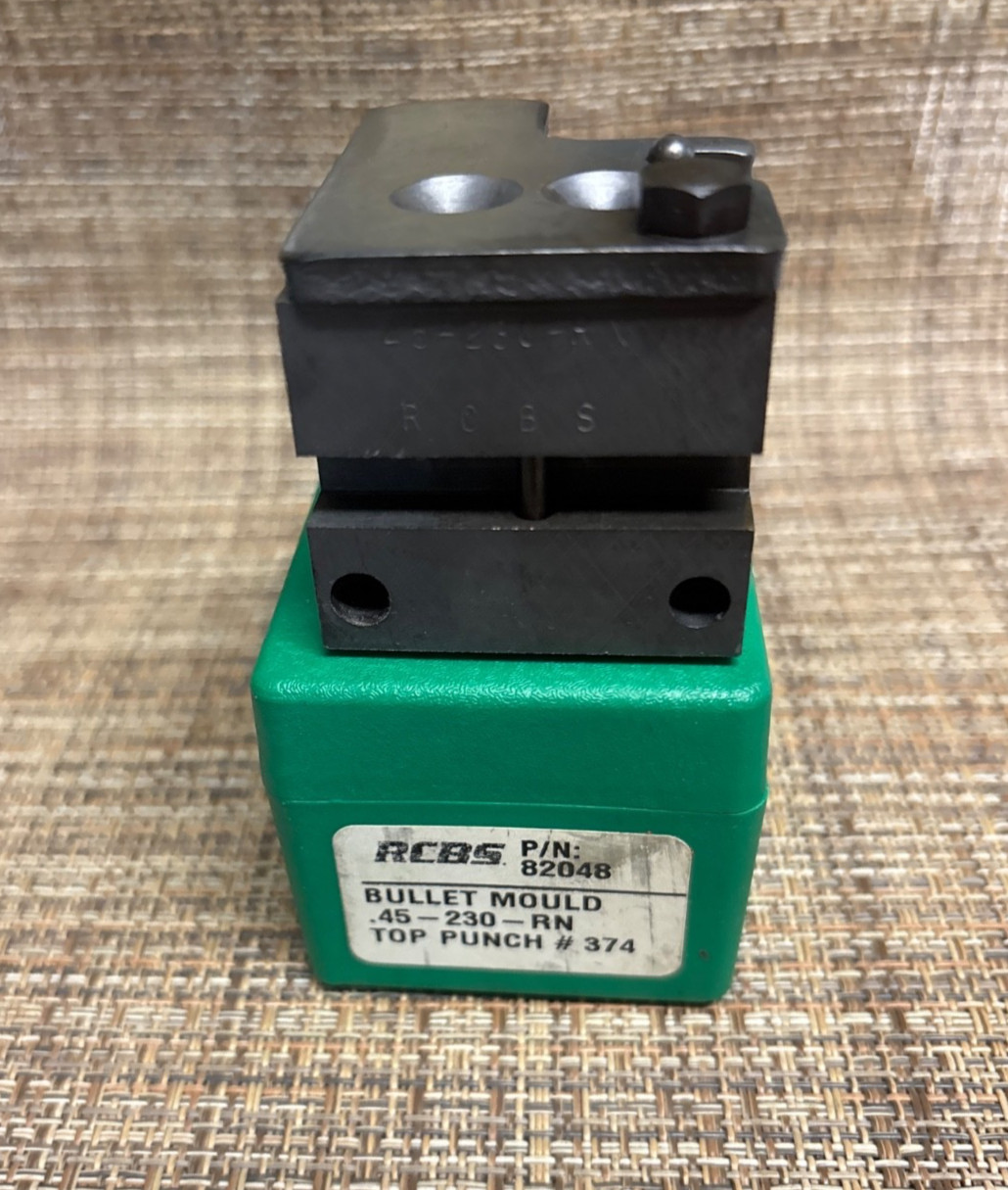 RCBS  82048  2 Cavity Bullet Mold .45 Cal. 230 gr. RN  lot 8