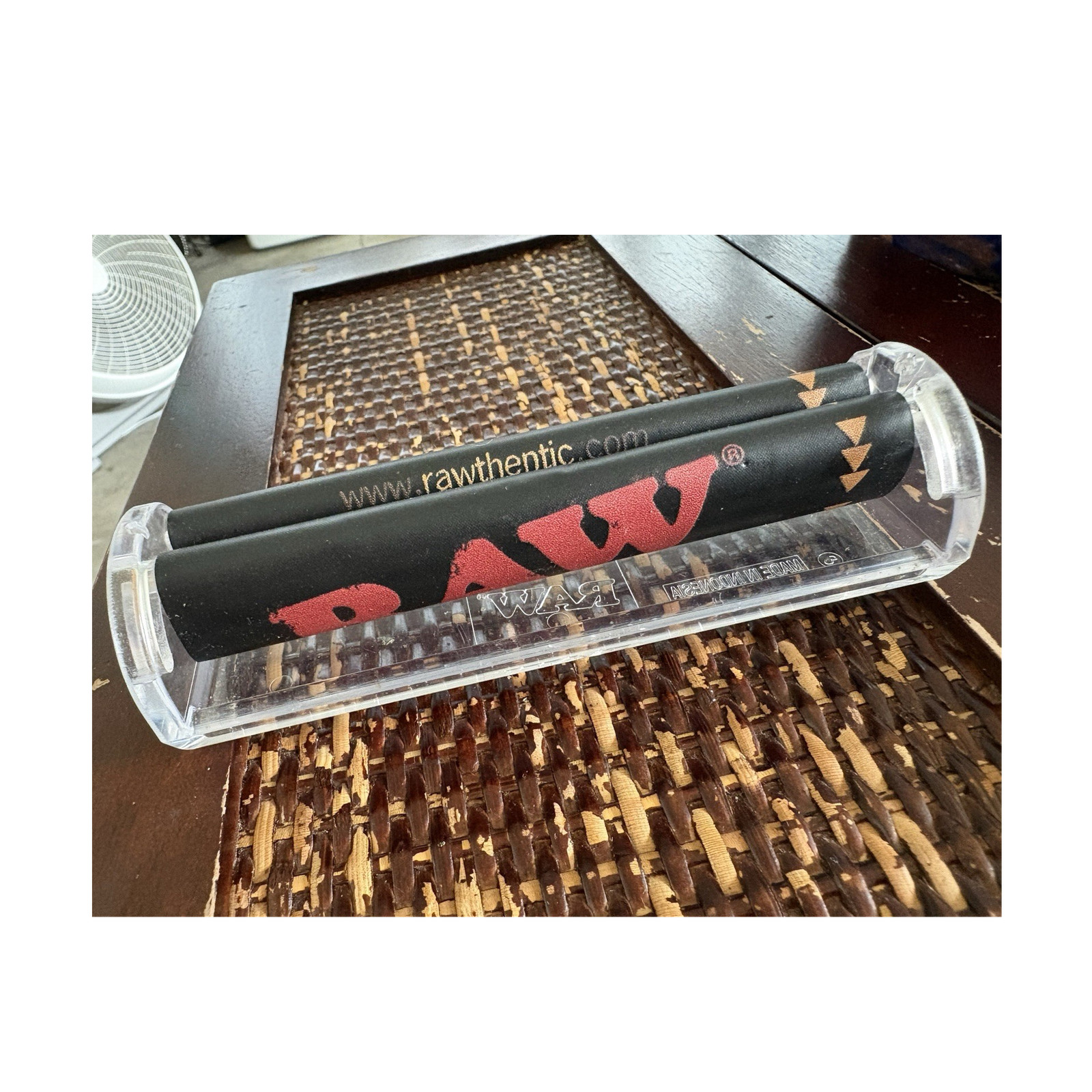 RAW Tobacco Rolling Machine Roller Transparent Plastic for Rolling Cigarettes