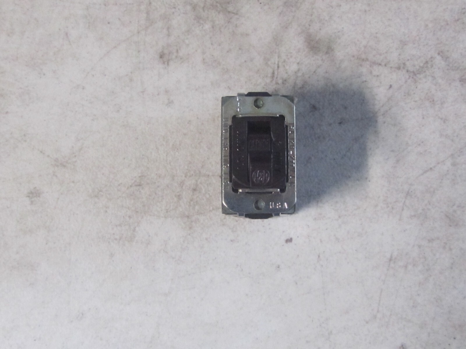 Vintage A-H&H Despard Interchangeable Brown Toggle Light Switch 15AMP 120-277VAC