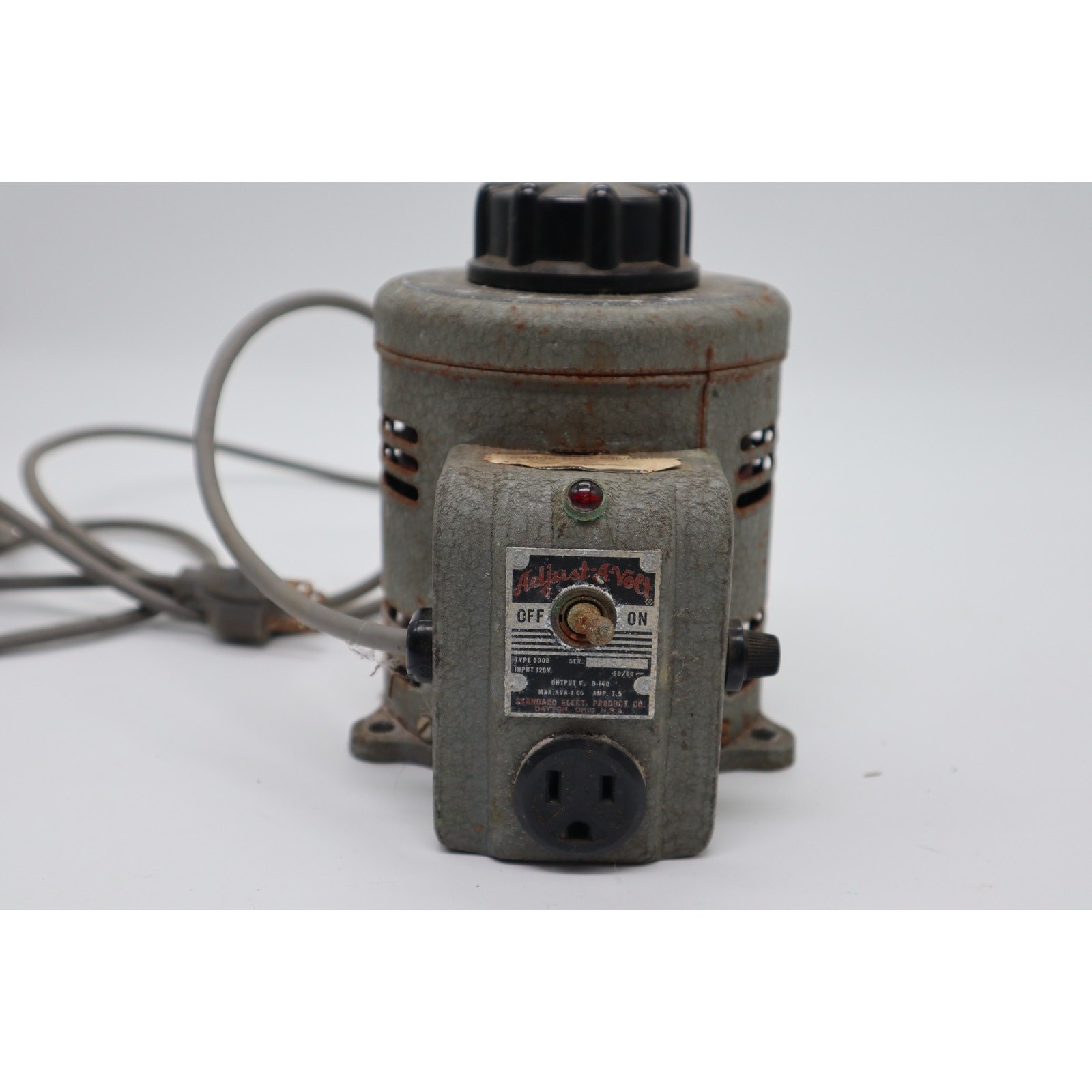 Vintage Adjust-A-Volt Variac Variable Autotransformer 115V Input 0-130V Output
