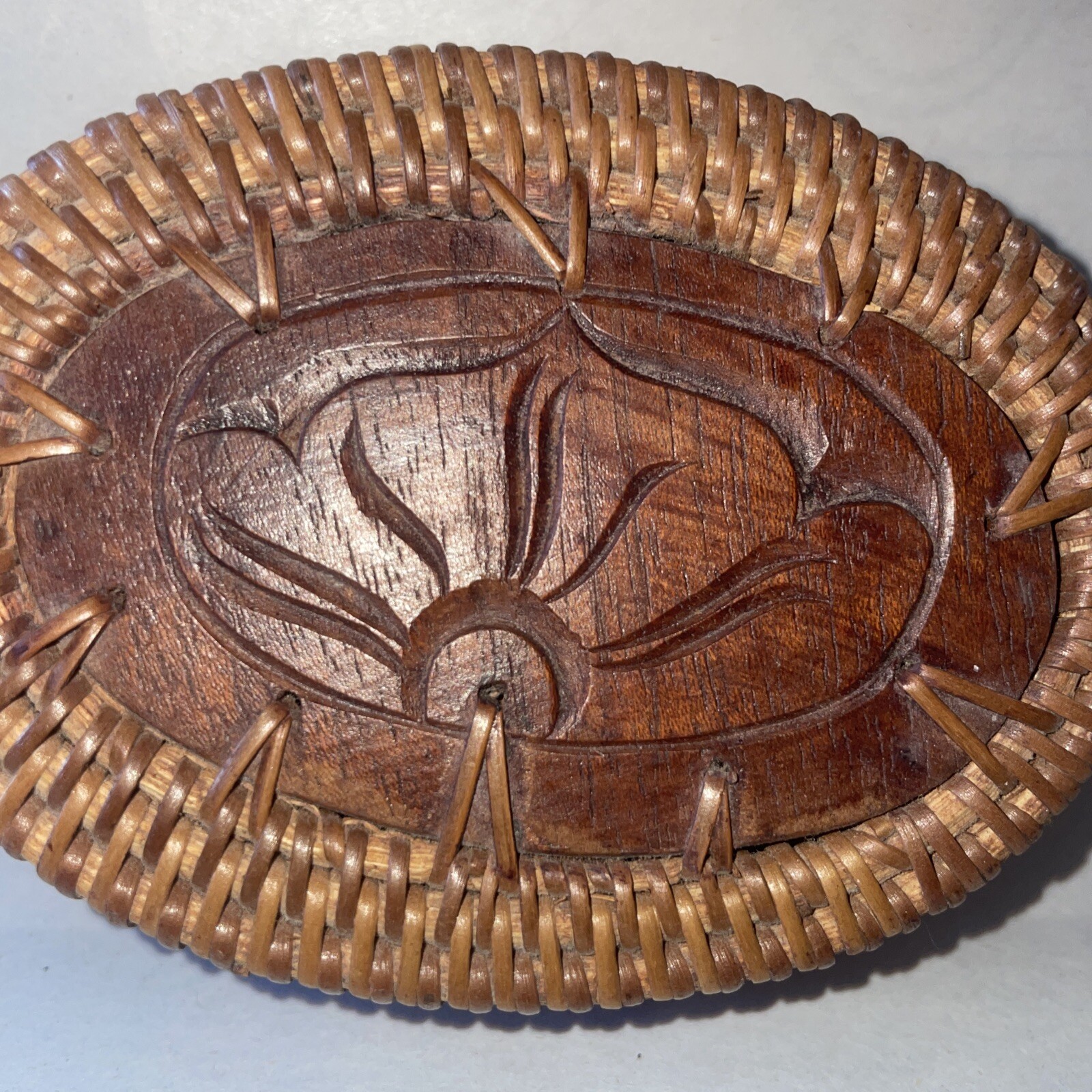 Woven Wooden Reed Oval Shaped Lidded Trinket Box 4”x 3”