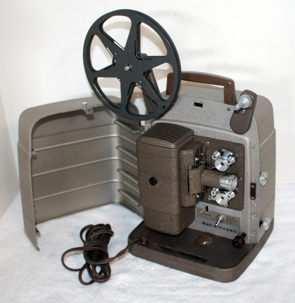 Bell & Howell 253-AX 8mm Movie Projector w/ Reel ~ Hammered Brown Crackle ~Works