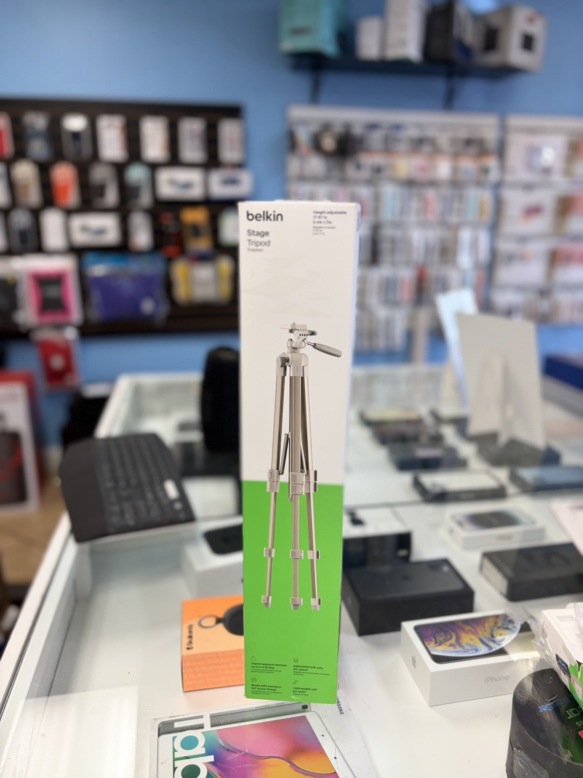 Belkin Stage Tripod 17-67in Color Sand Sealed Box