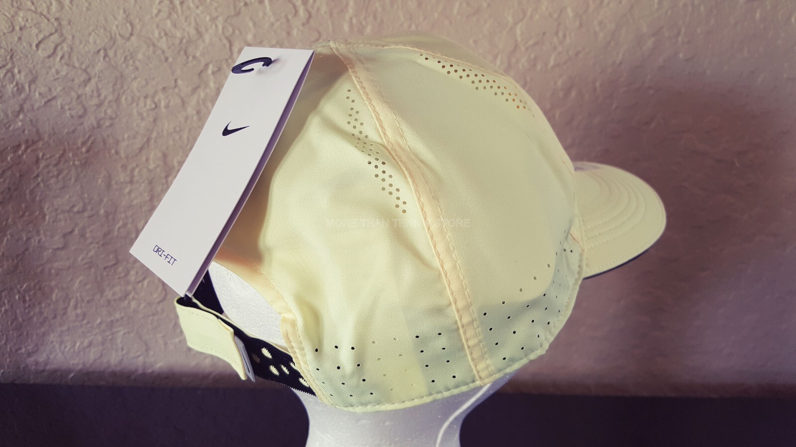 Nike Women Adjustable Cap Featherlight DC4090-821 Yellow Gray