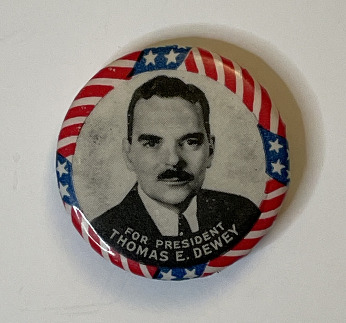THOMAS DEWEY  1 1/4" CELLULOID PICTURE PINBACK