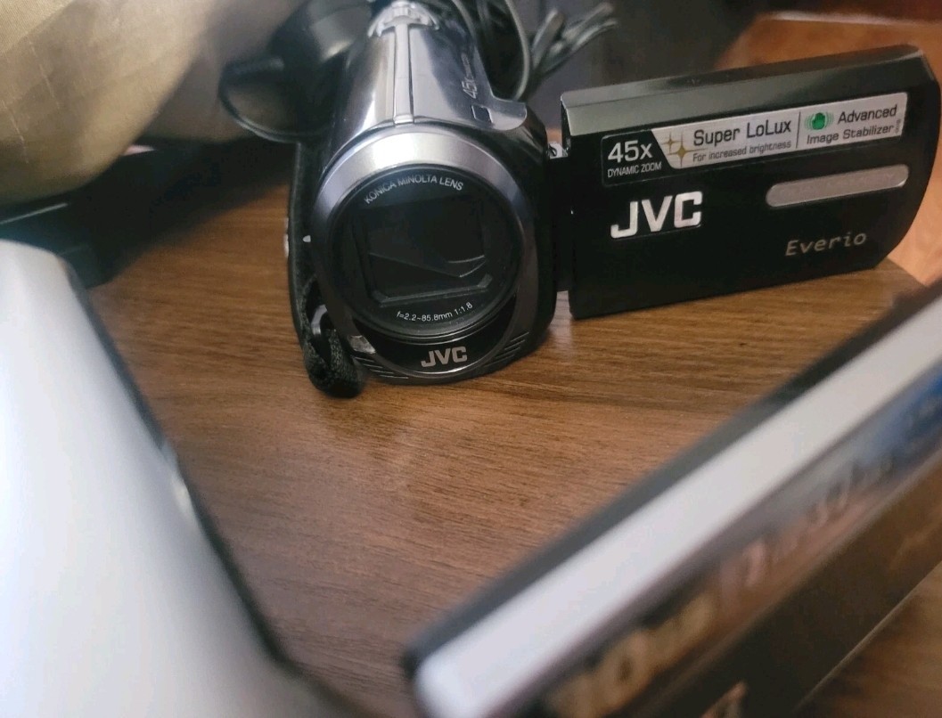 TEN Portable Handheld Camcorders In (Excellent Condition) w/ cords and case