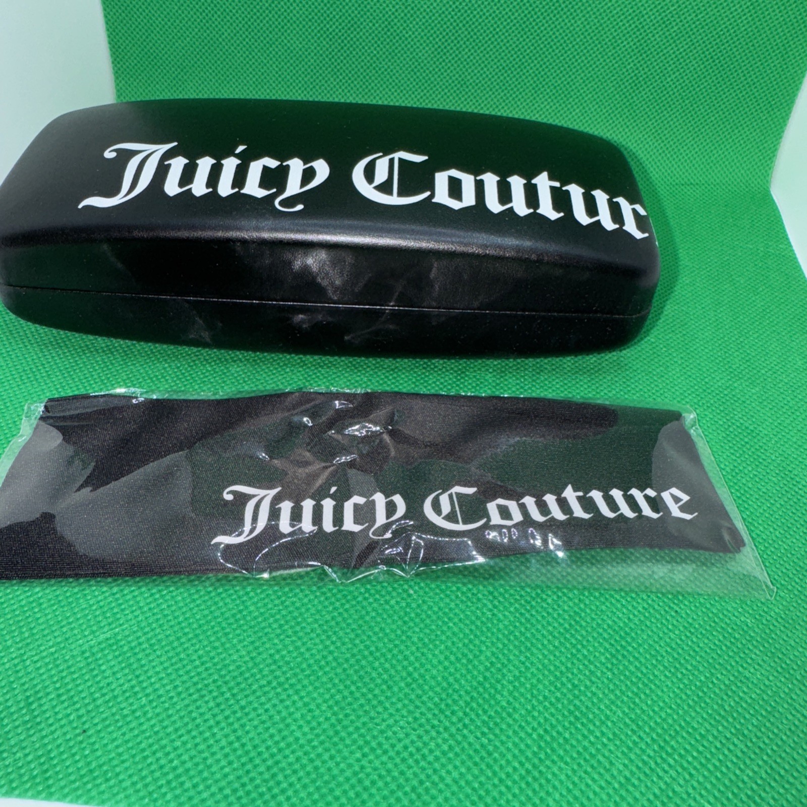 NEW AUTHENTIC JUICY COUTURE EYEGLASS CASE BLACK w/ CLOTH