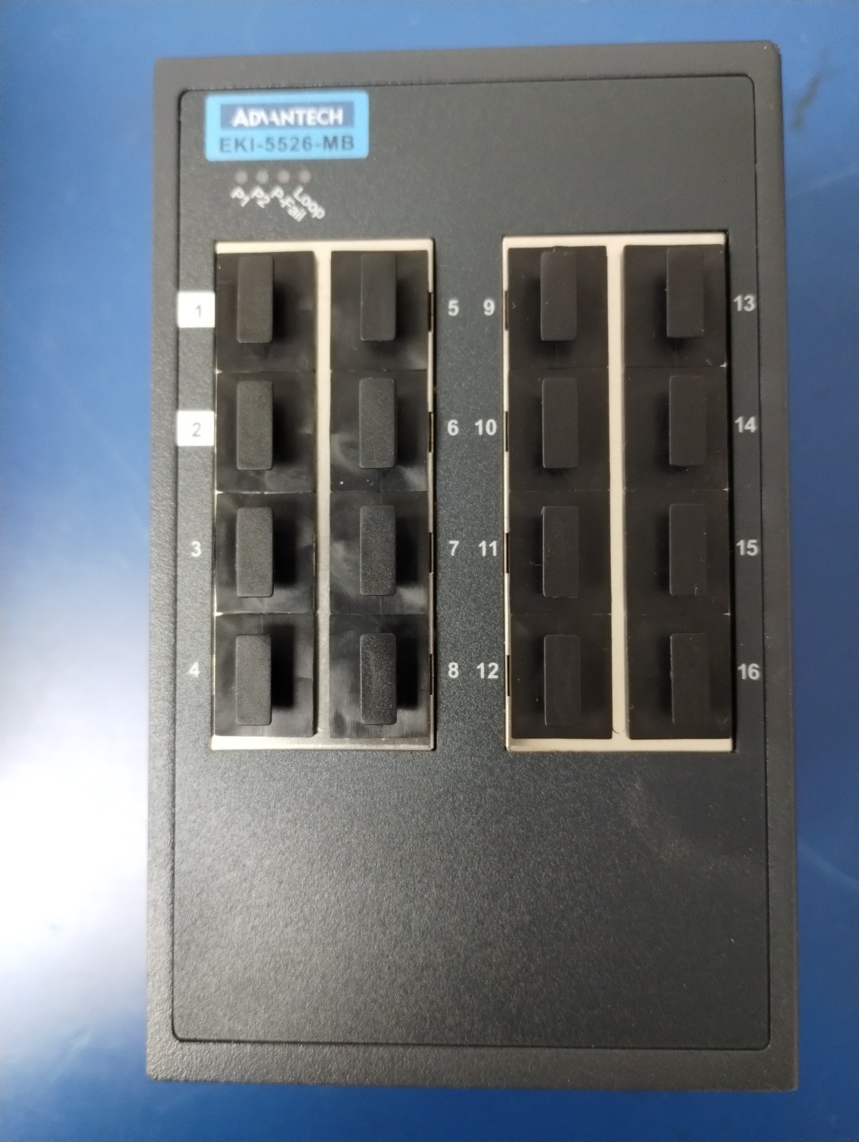 ADVANTECH EKI-5526I-MB-AE Managed Ethernet Switch