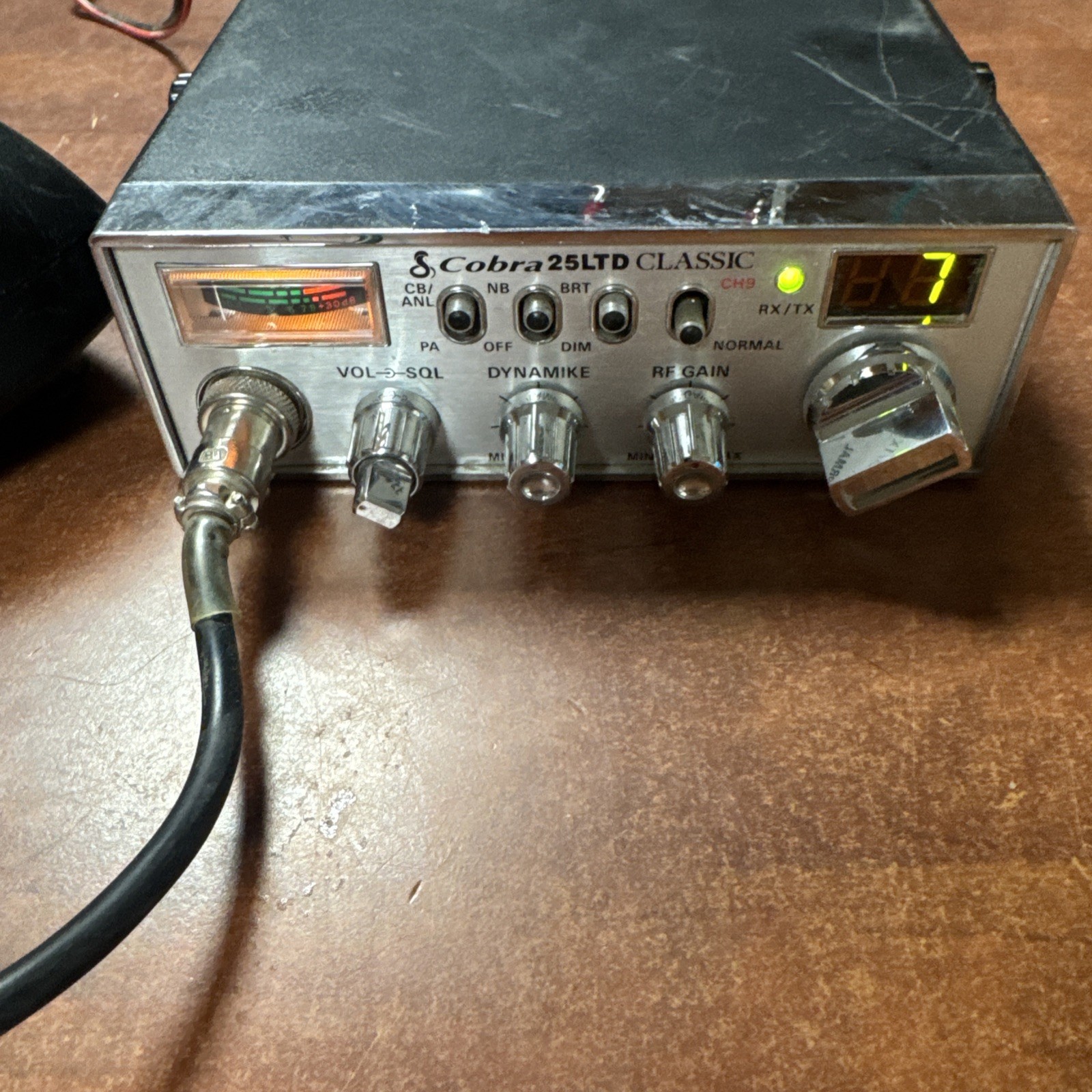 Vintage Cobra 25 LTD Classic CB Radio W/ Microphone & Power Cord