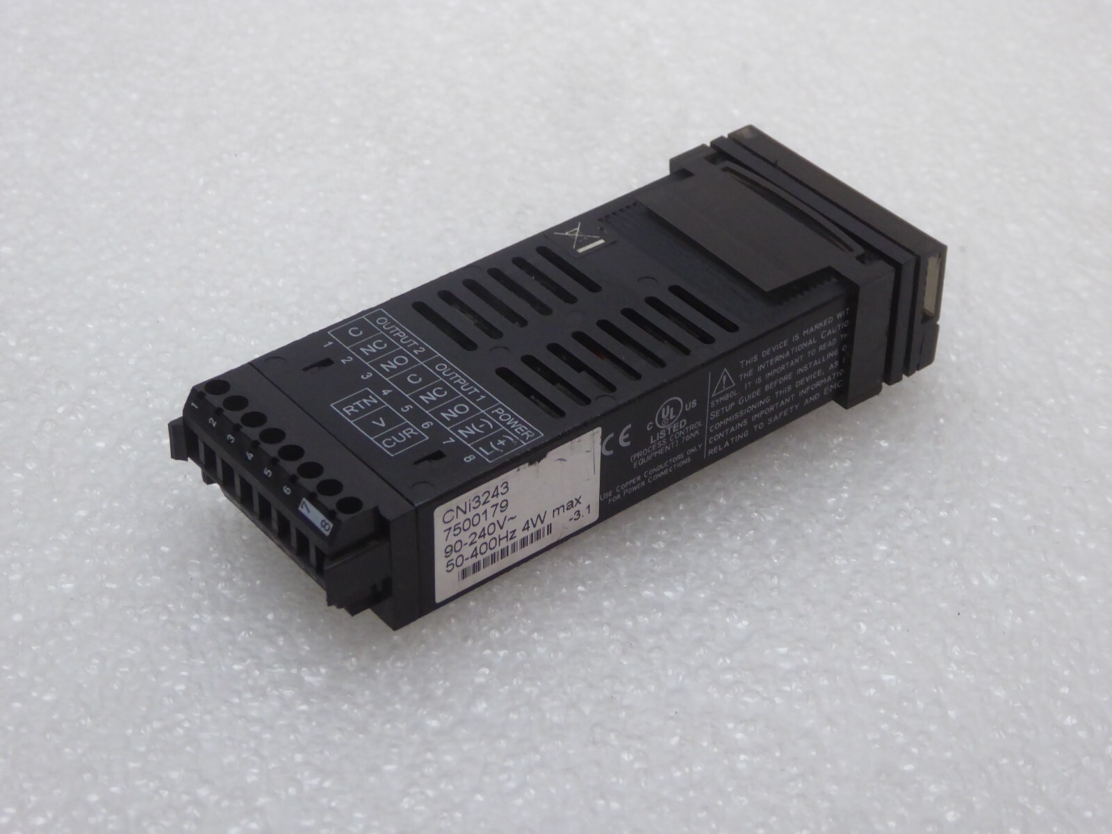 Omega CNi3243 Temperature Controller