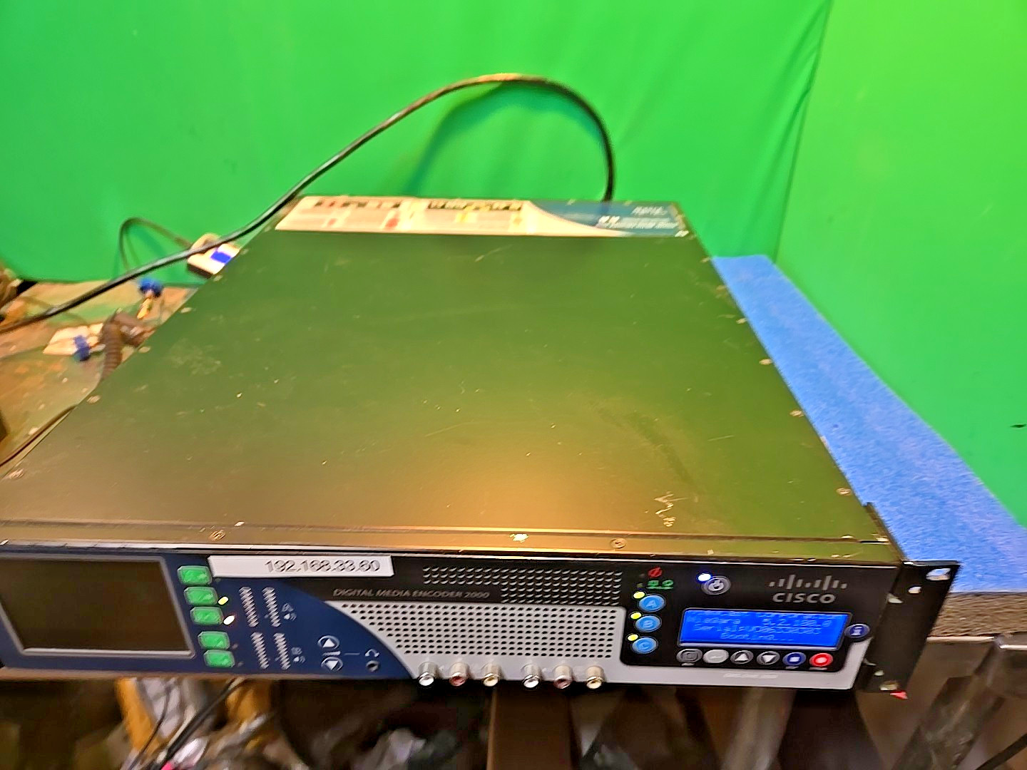 Cisco Digital Media Encoder 2000 - Powers Up